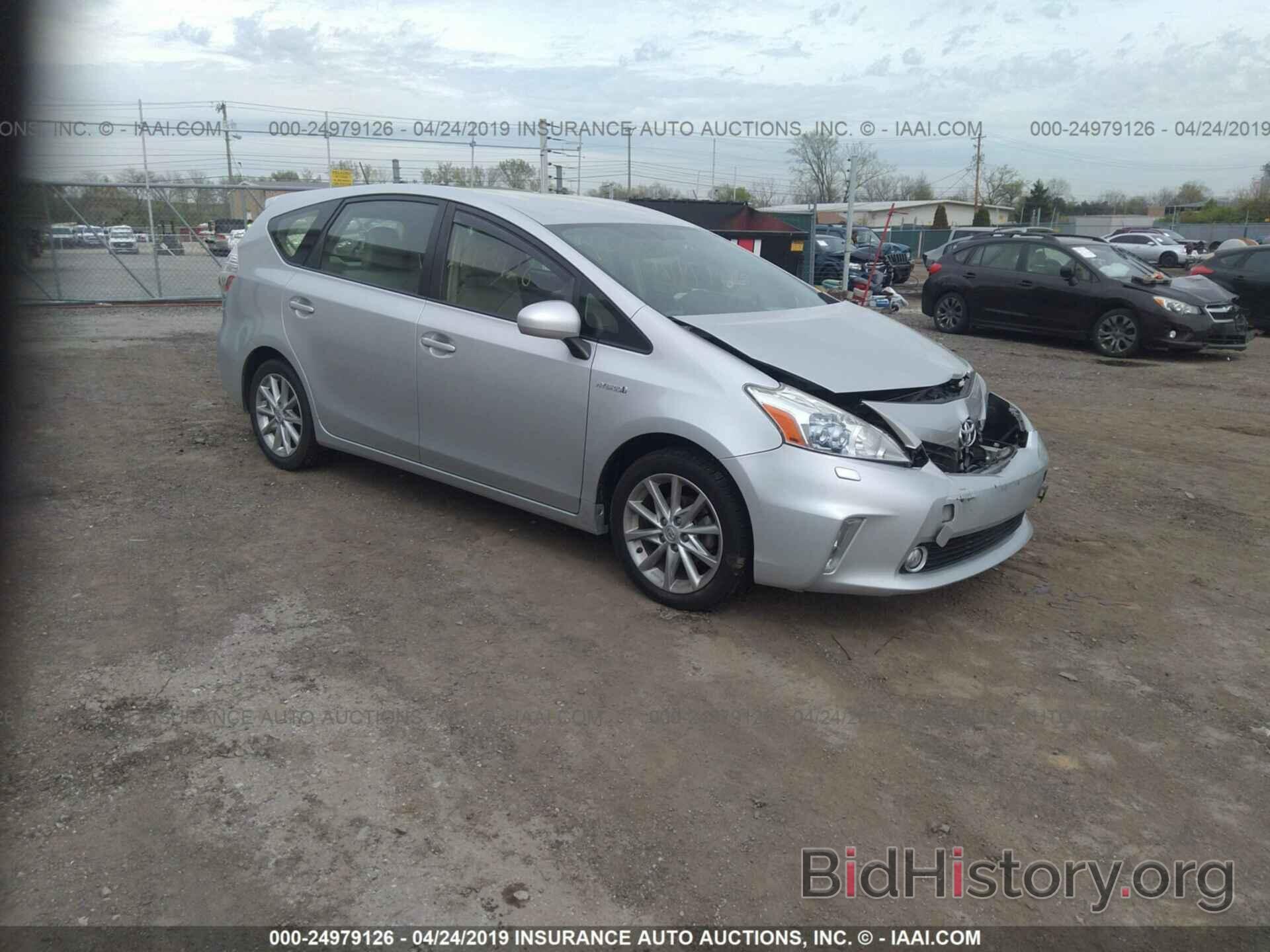 Фотография JTDZN3EU3C3165596 - TOYOTA PRIUS V 2012