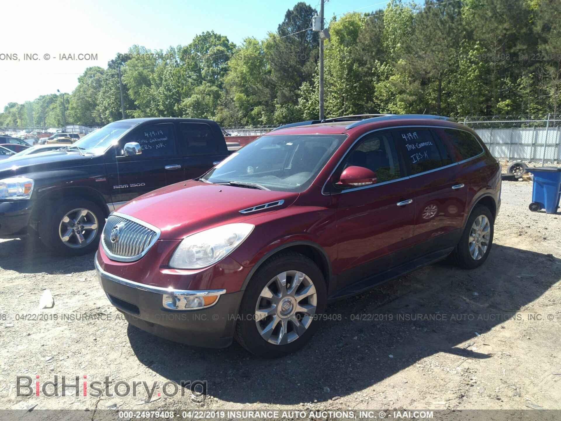 2011 BUICK ENCLAVE - VIN: 5GAKVCED8BJ306157 - Фото 2