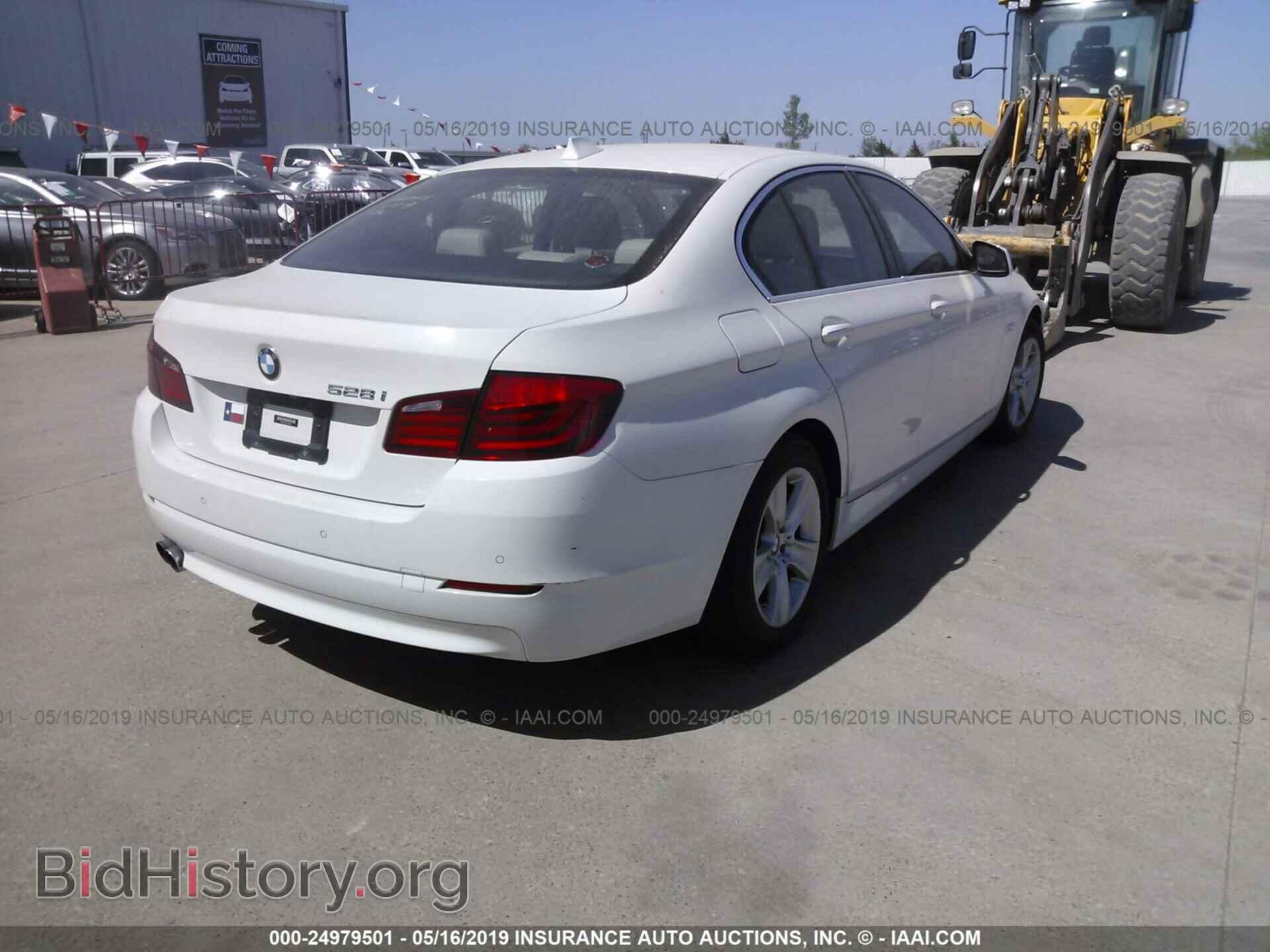 2012 BMW 528 - VIN: WBAXG5C55CDX04008 - Фото 4
