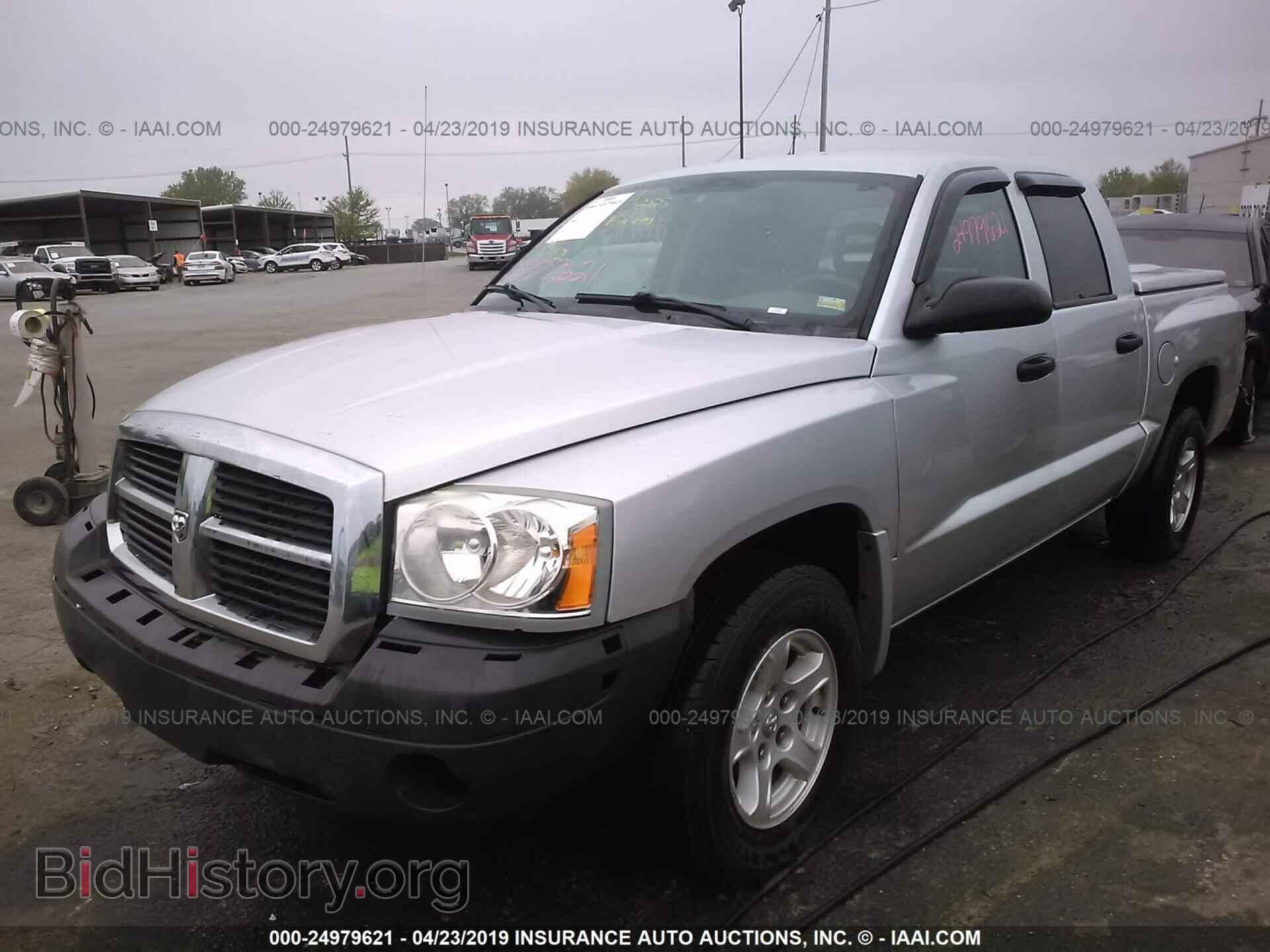 2005 DODGE DAKOTA - VIN: 1D7HE48K55S109895 - Фото 2