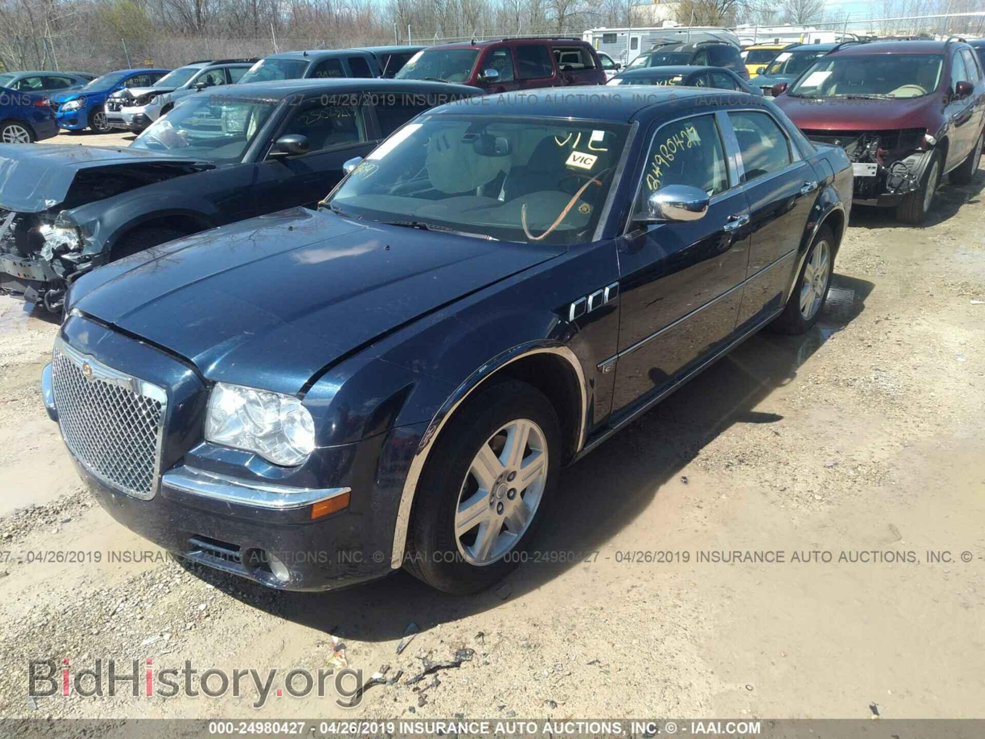 2006 CHRYSLER 300C - VIN: 2C3LK63H06H340009 - Фото 2