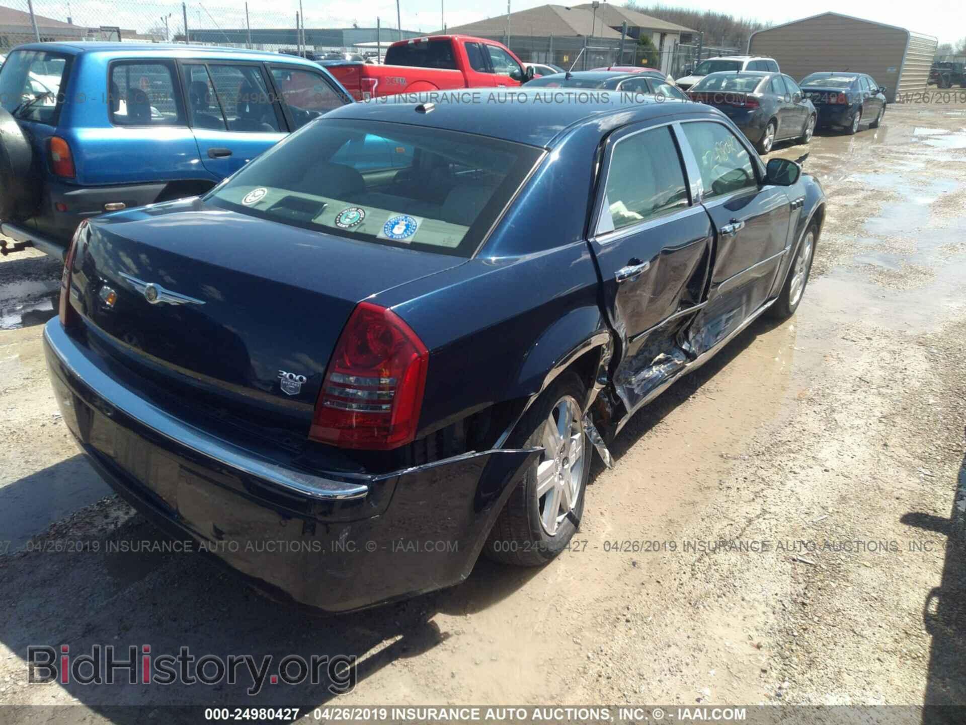 2006 CHRYSLER 300C - VIN: 2C3LK63H06H340009 - Фото 4