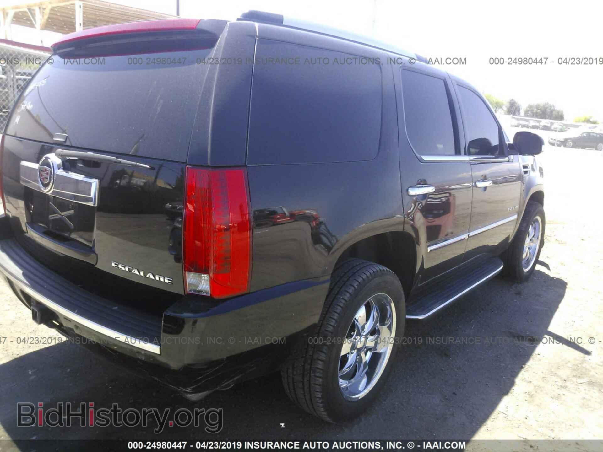 2011 CADILLAC ESCALADE - VIN: 1GYS4AEF0BR132555 - Фото 4