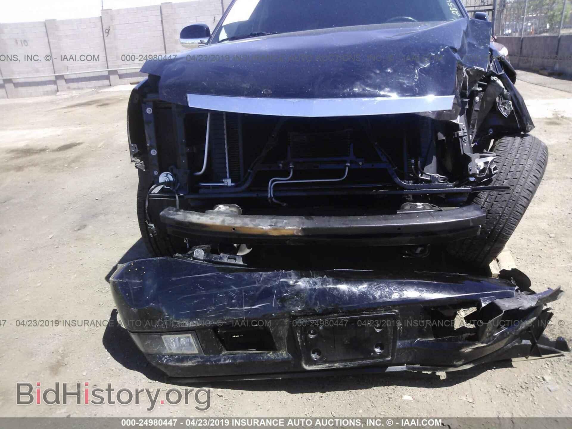2011 CADILLAC ESCALADE - VIN: 1GYS4AEF0BR132555 - Фото 6