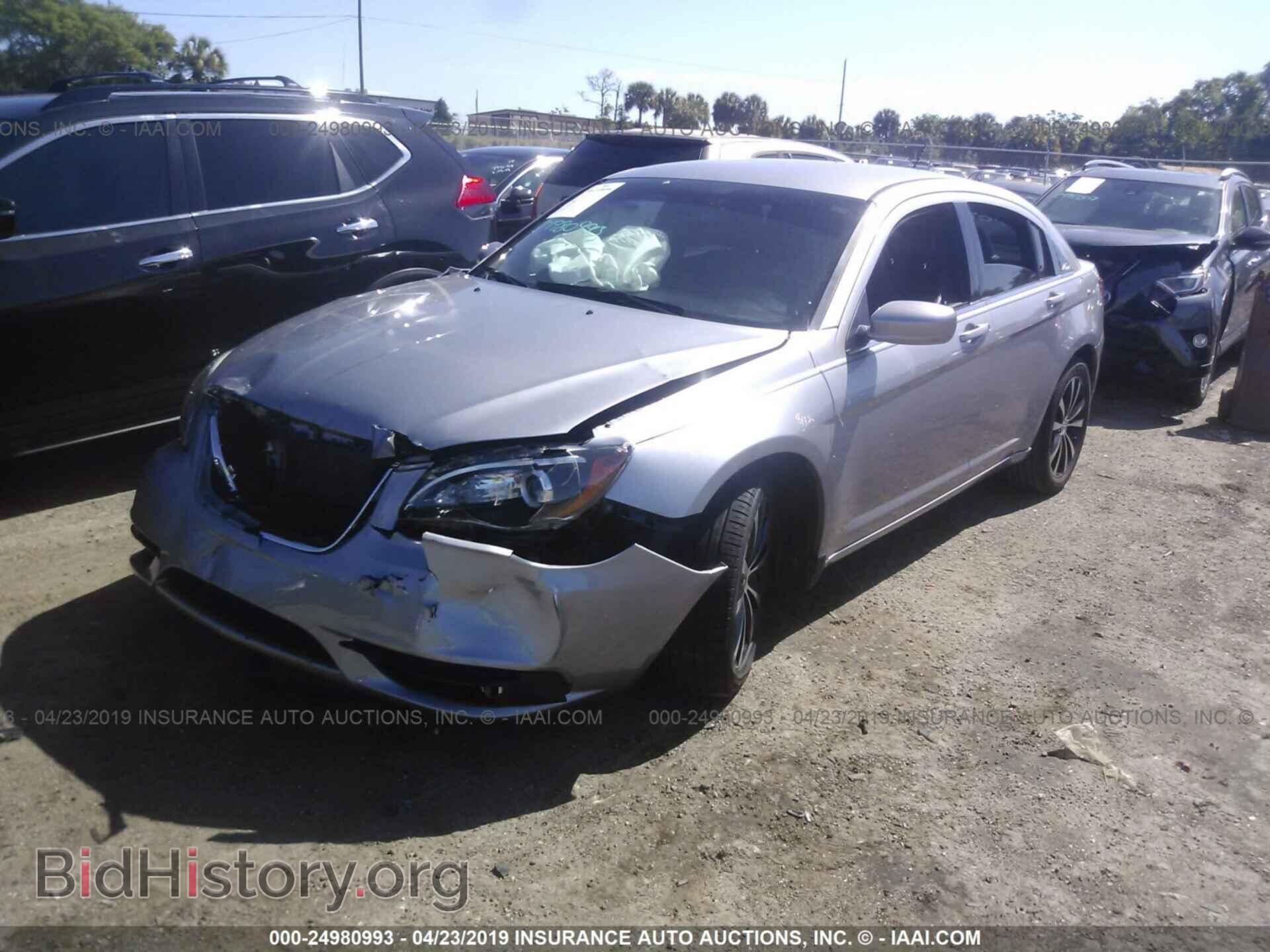 2013 CHRYSLER 200 - VIN: 1C3CCBCG4DN701212 - Photo 2