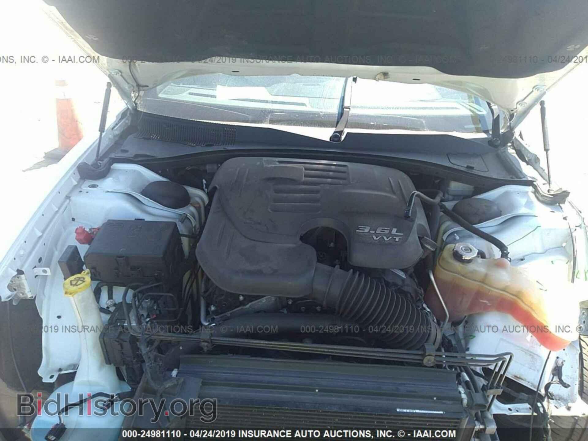 2014 CHRYSLER 300C - VIN: 2C3CCAEG9EH380883 - Фото 10