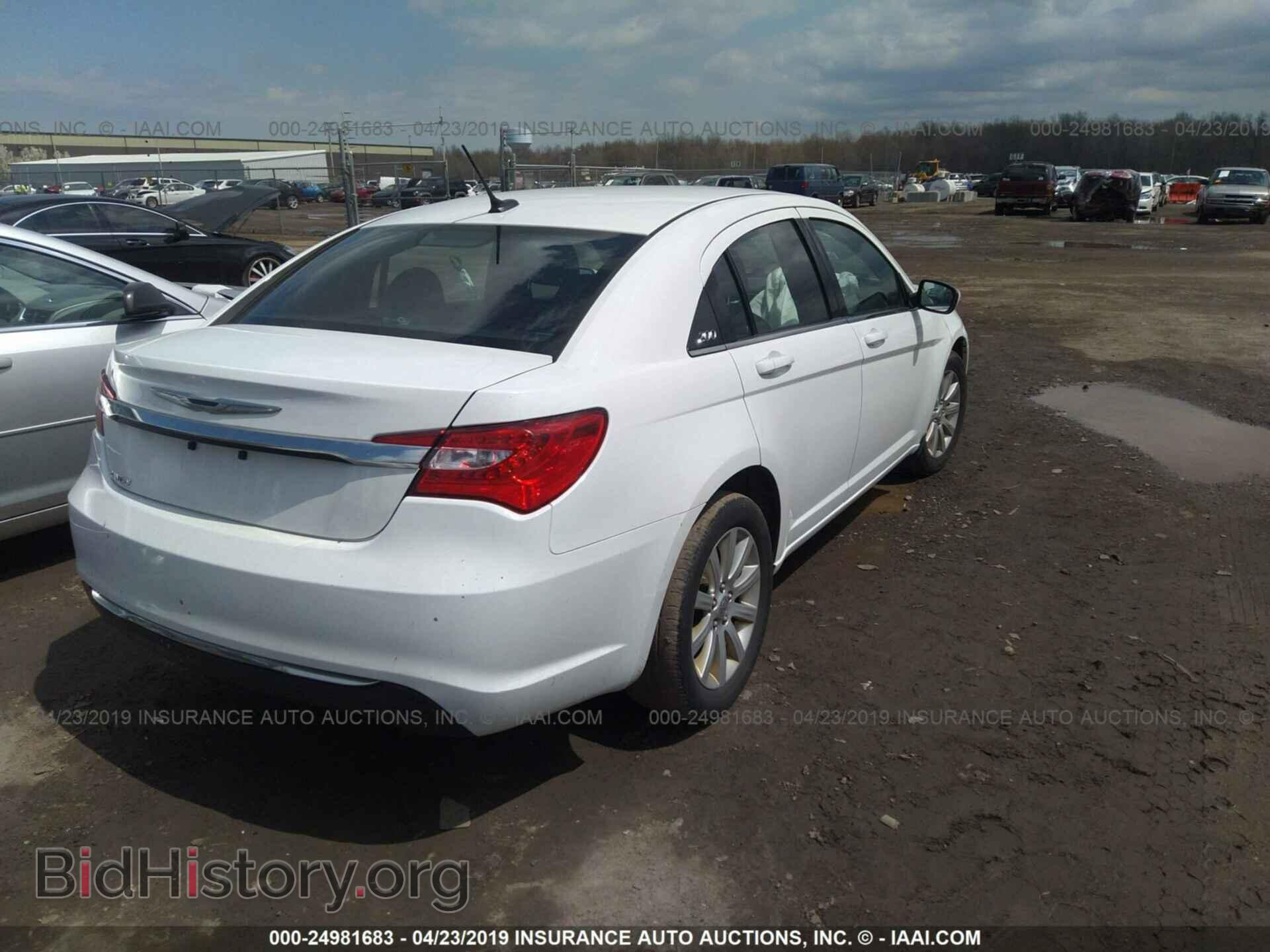 2013 CHRYSLER 200 - VIN: 1C3CCBBB3DN701403 - Photo 4