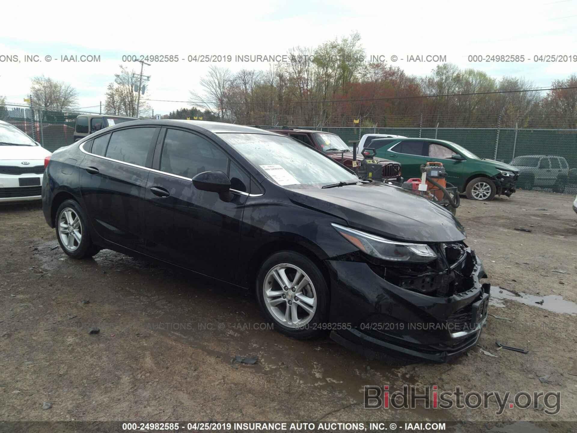 Photo 1G1BE5SMXH7166965 - CHEVROLET CRUZE 2017