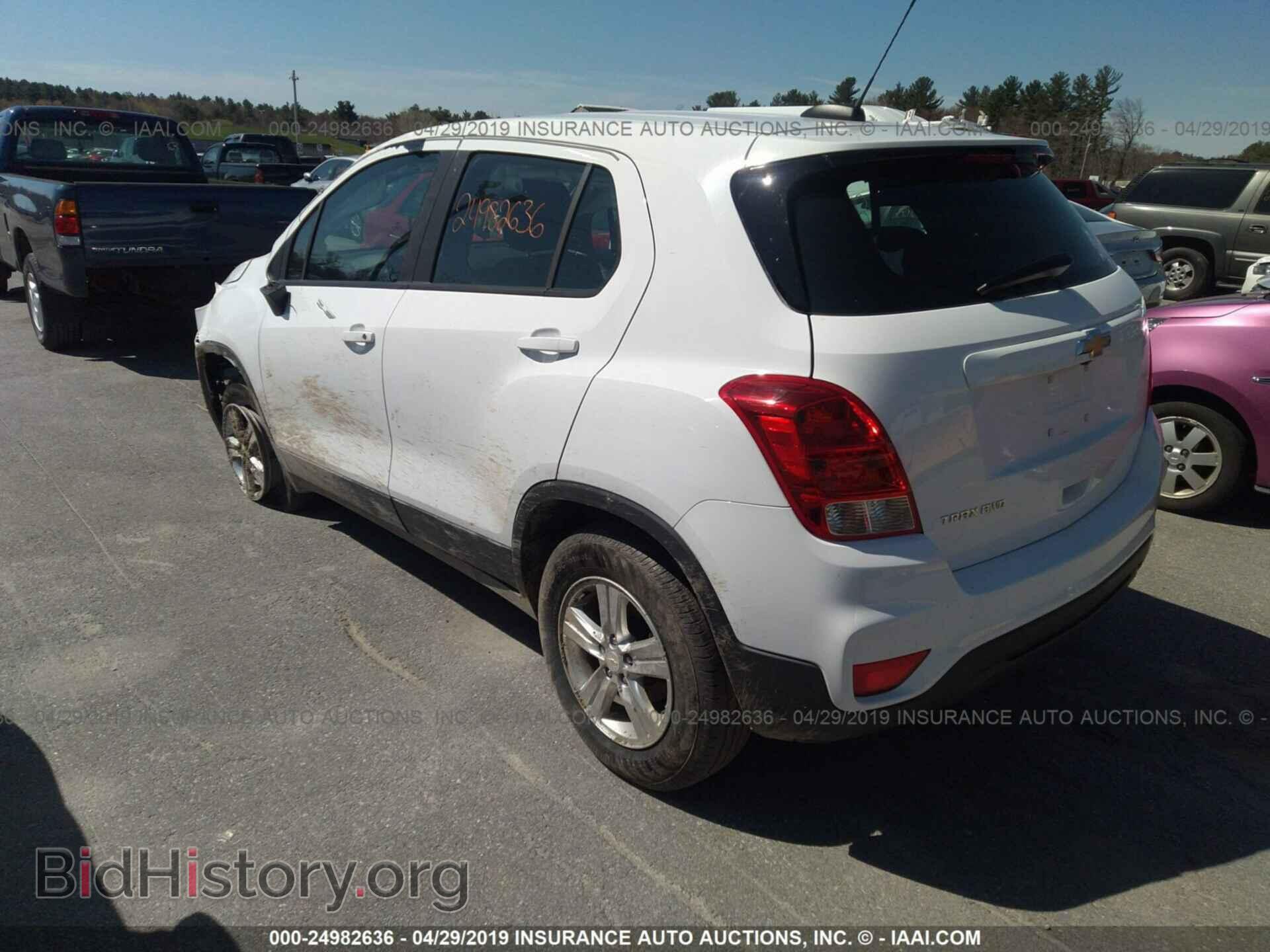 2017 CHEVROLET TRAX - VIN: 3GNCJNSB1HL288140 - Фото 3