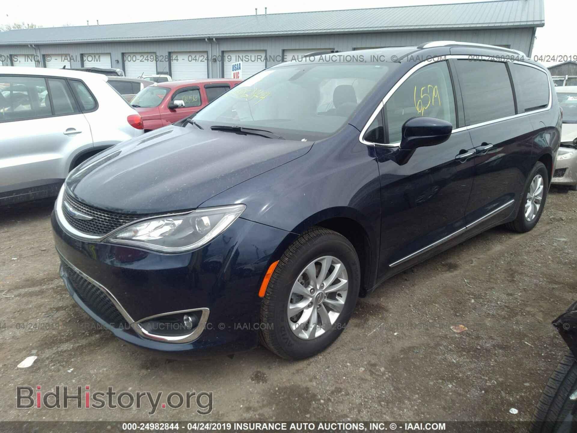 2018 CHRYSLER PACIFICA - VIN: 2C4RC1BGXJR316267 - Фото 2