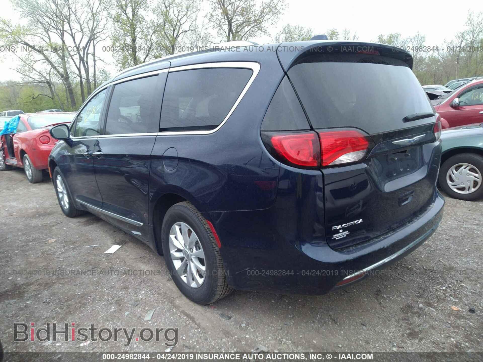 2018 CHRYSLER PACIFICA - VIN: 2C4RC1BGXJR316267 - Фото 3