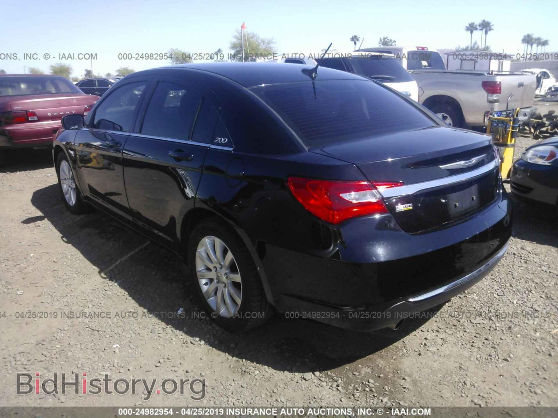 2014 CHRYSLER 200 - VIN: 1C3CCBBG2EN114266 - Фото 3