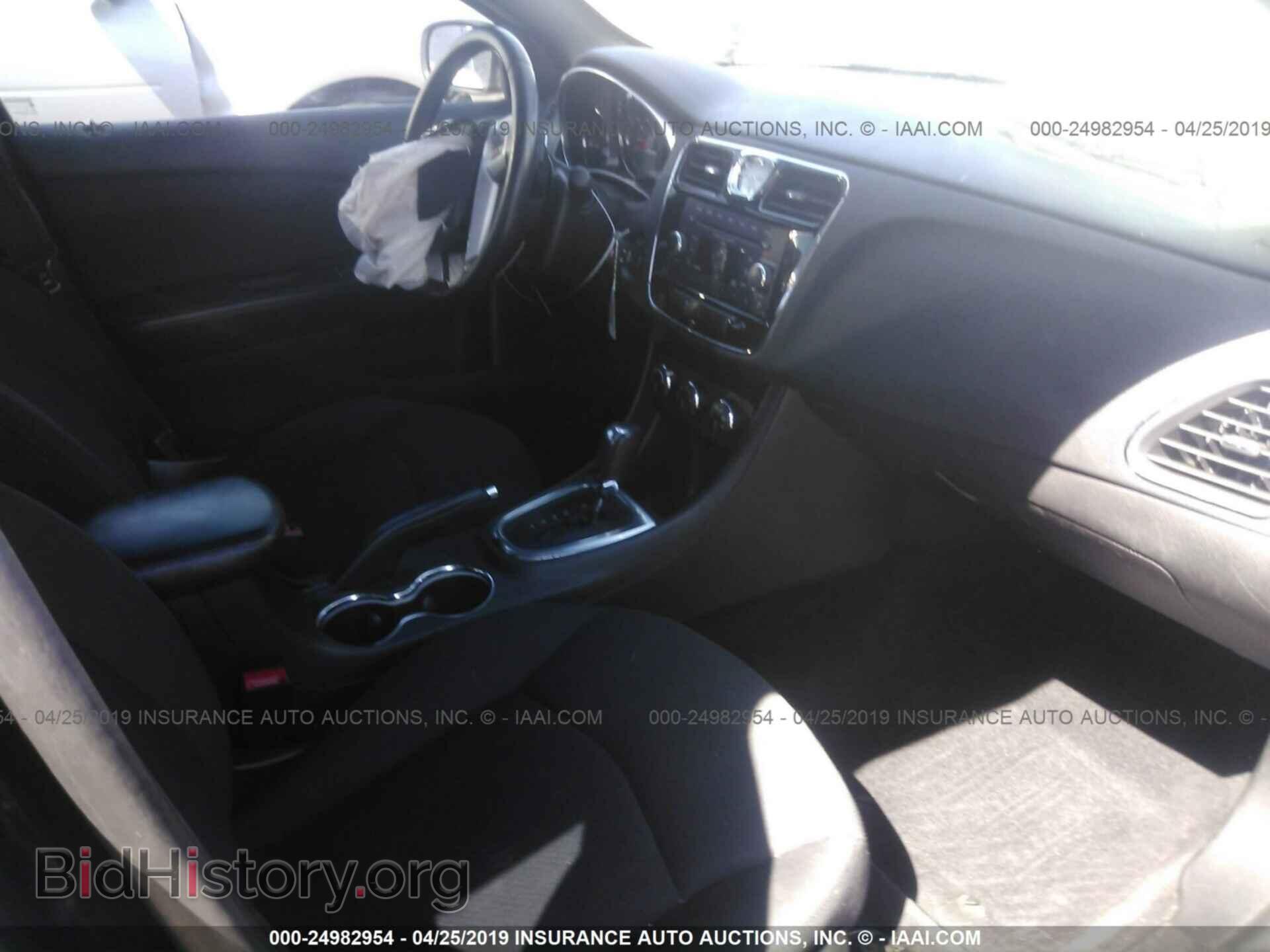 2014 CHRYSLER 200 - VIN: 1C3CCBBG2EN114266 - Фото 5
