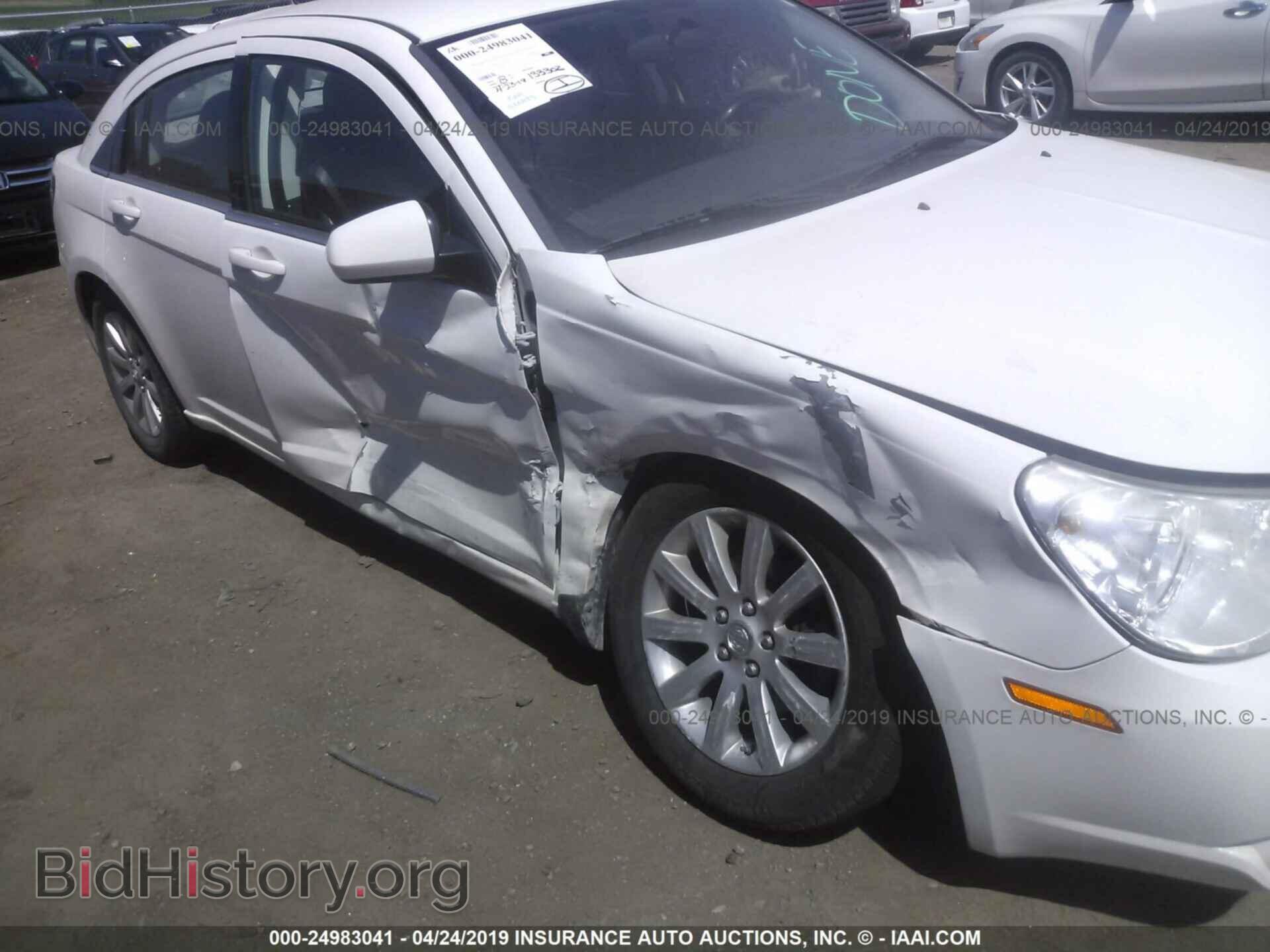 2010 CHRYSLER SEBRING - VIN: 1C3CC5FB2AN208612 - Фото 6