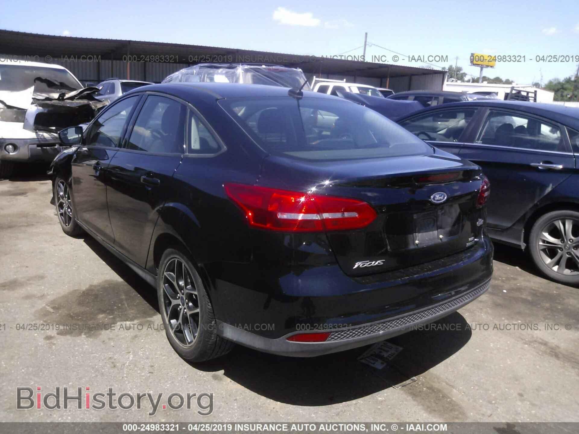 2018 FORD FOCUS - VIN: 1FADP3FE7JL302957 - Фото 3