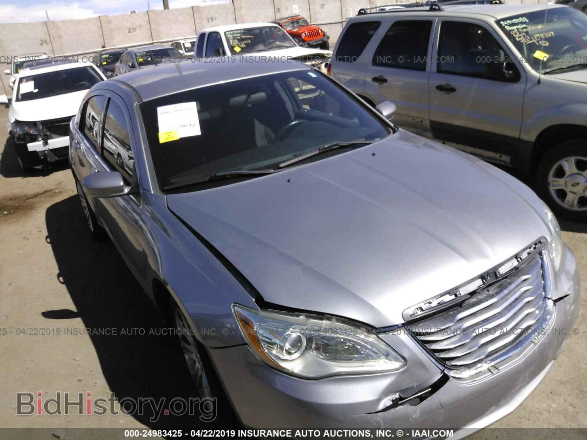 Photo 1C3CCBBB4DN734958 - CHRYSLER 200 2013