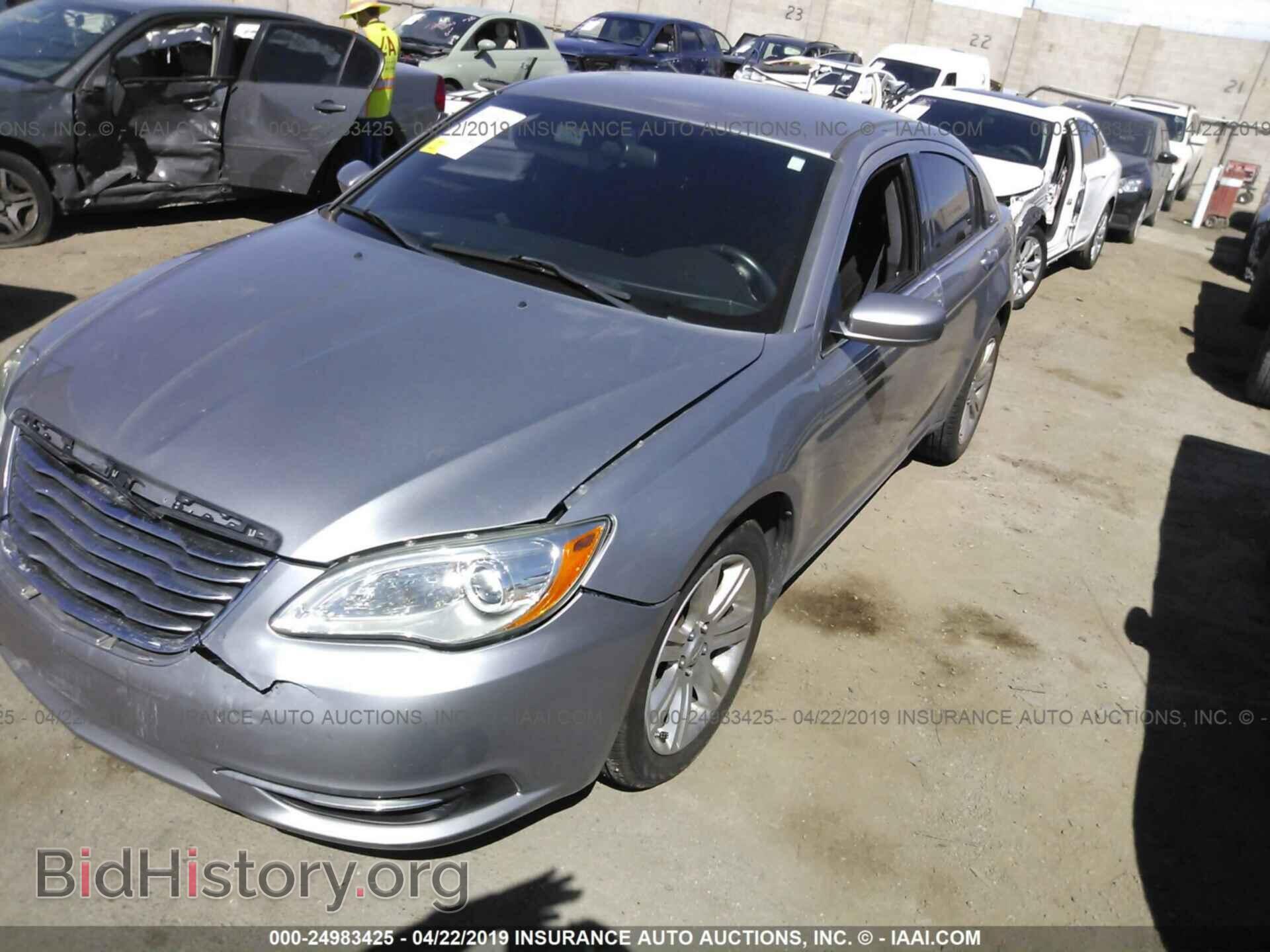 2013 CHRYSLER 200 - VIN: 1C3CCBBB4DN734958 - Photo 2