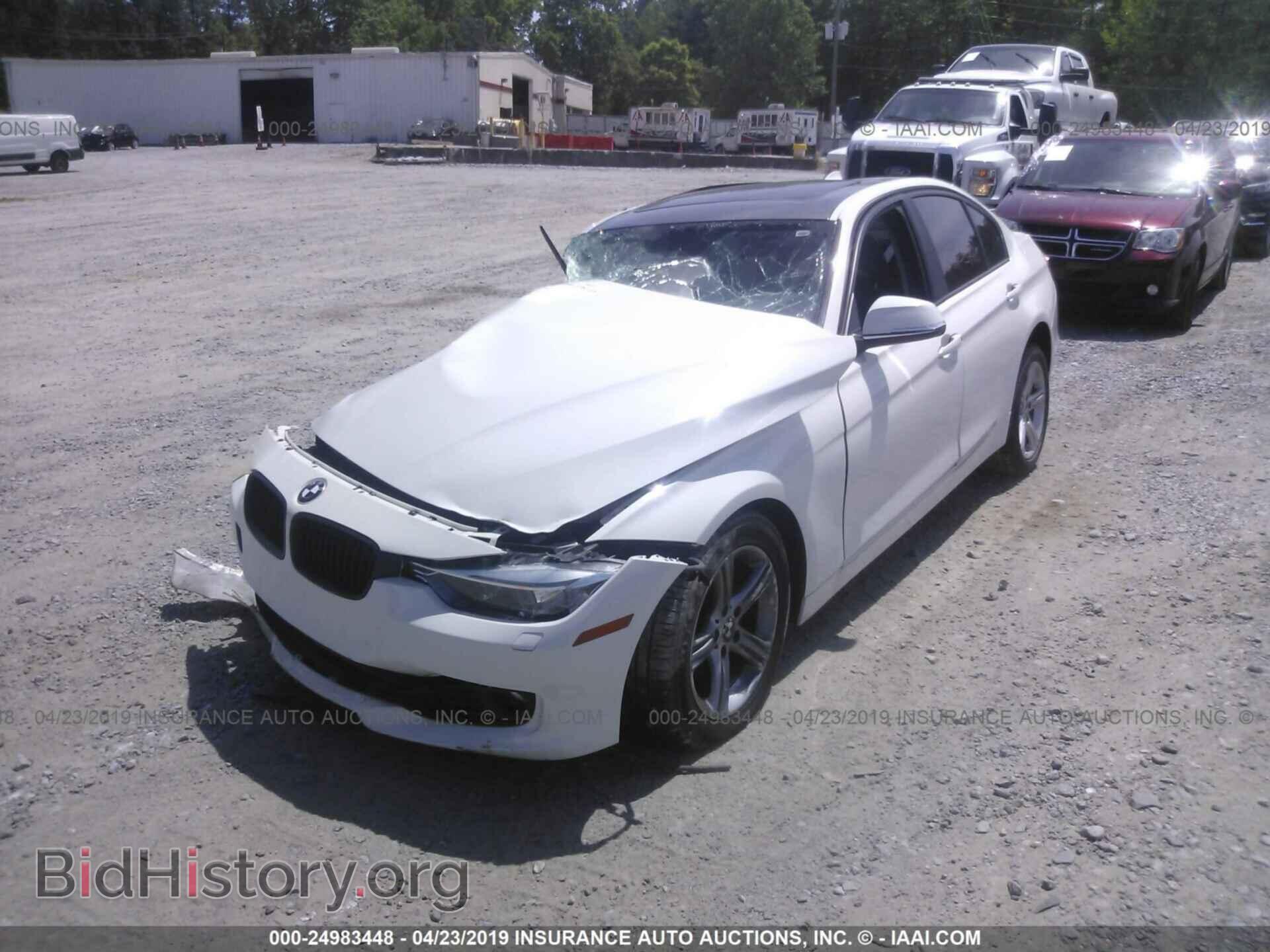 2013 BMW 328 - VIN: WBA3B5C58DF593571 - Фото 2