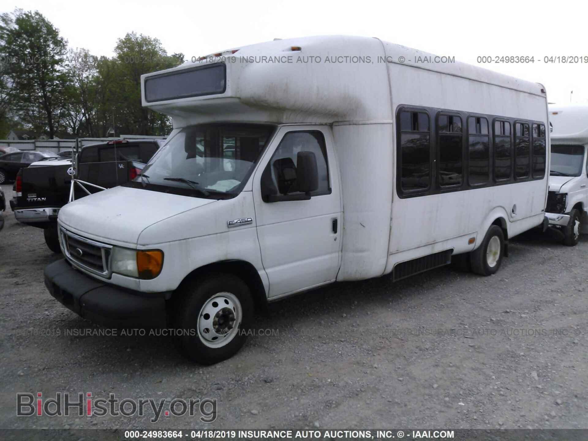 2007 FORD ECONOLINE - VIN: 1FDXE45P67DA27473 - Фото 2
