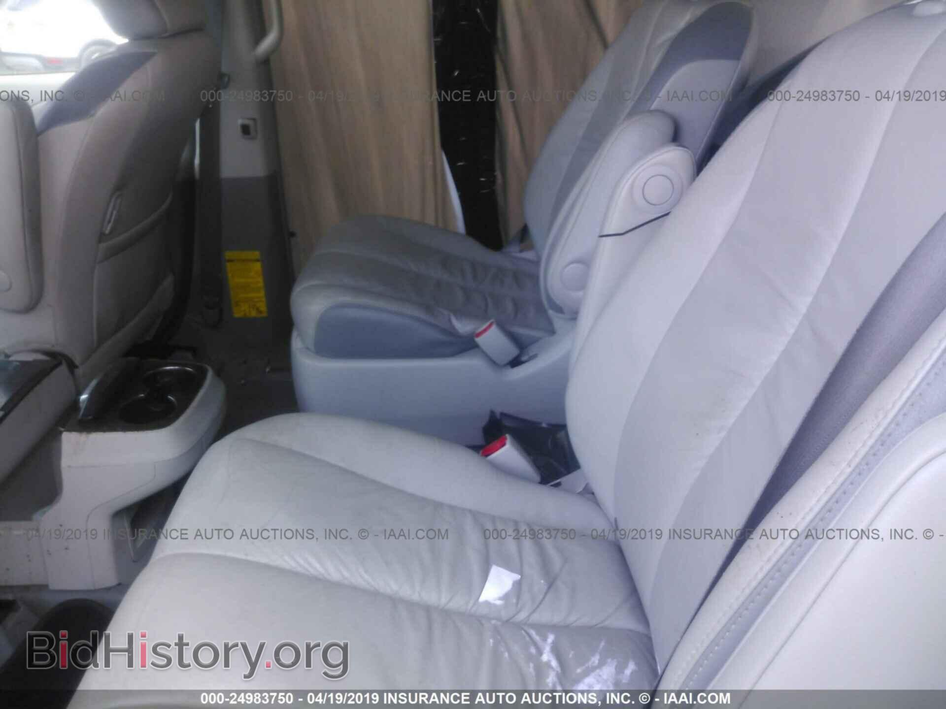 2011 TOYOTA SIENNA - VIN: 5TDYK3DC7BS048615 - Фото 8