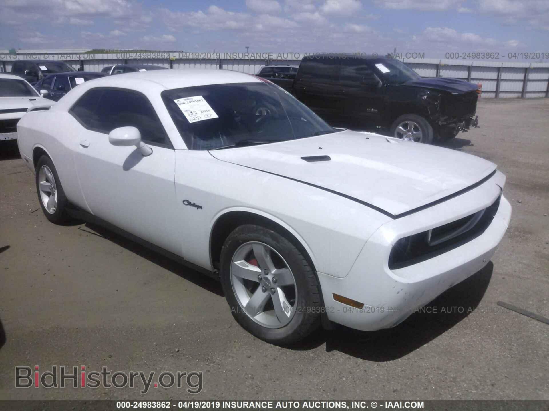Photo 2C3CDYAGXDH724778 - DODGE CHALLENGER 2013