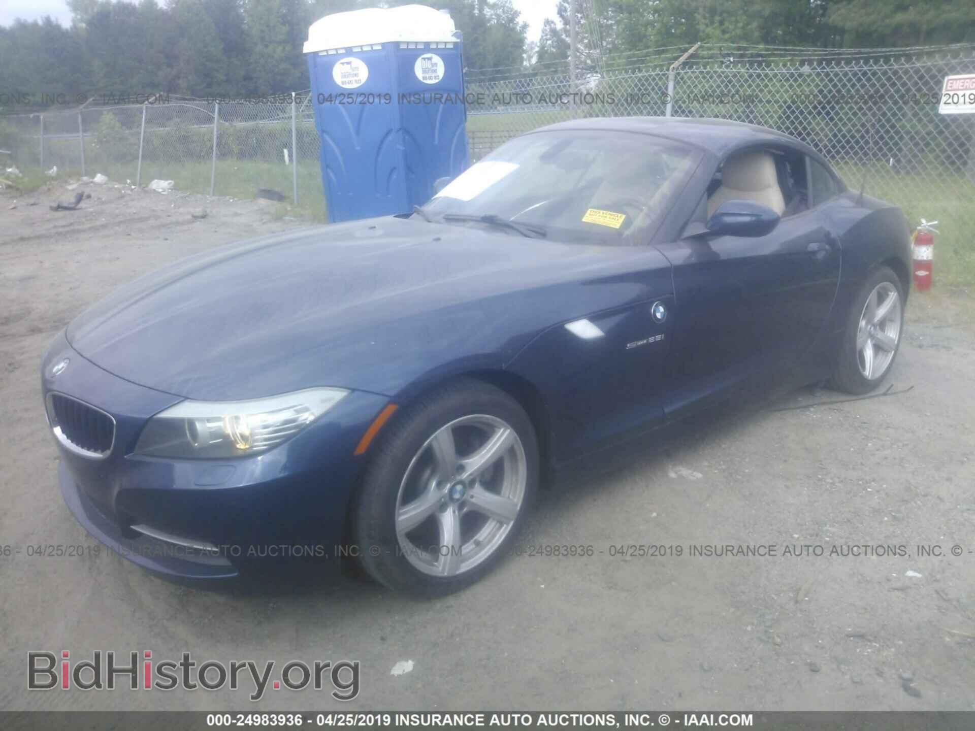2012 BMW Z4 - VIN: WBALL5C52CE717089 - Фото 2