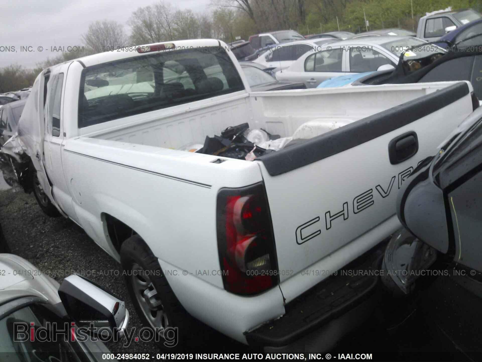 2005 CHEVROLET SILVERADO - VIN: 1GCEC19X45Z149775 - Фото 3