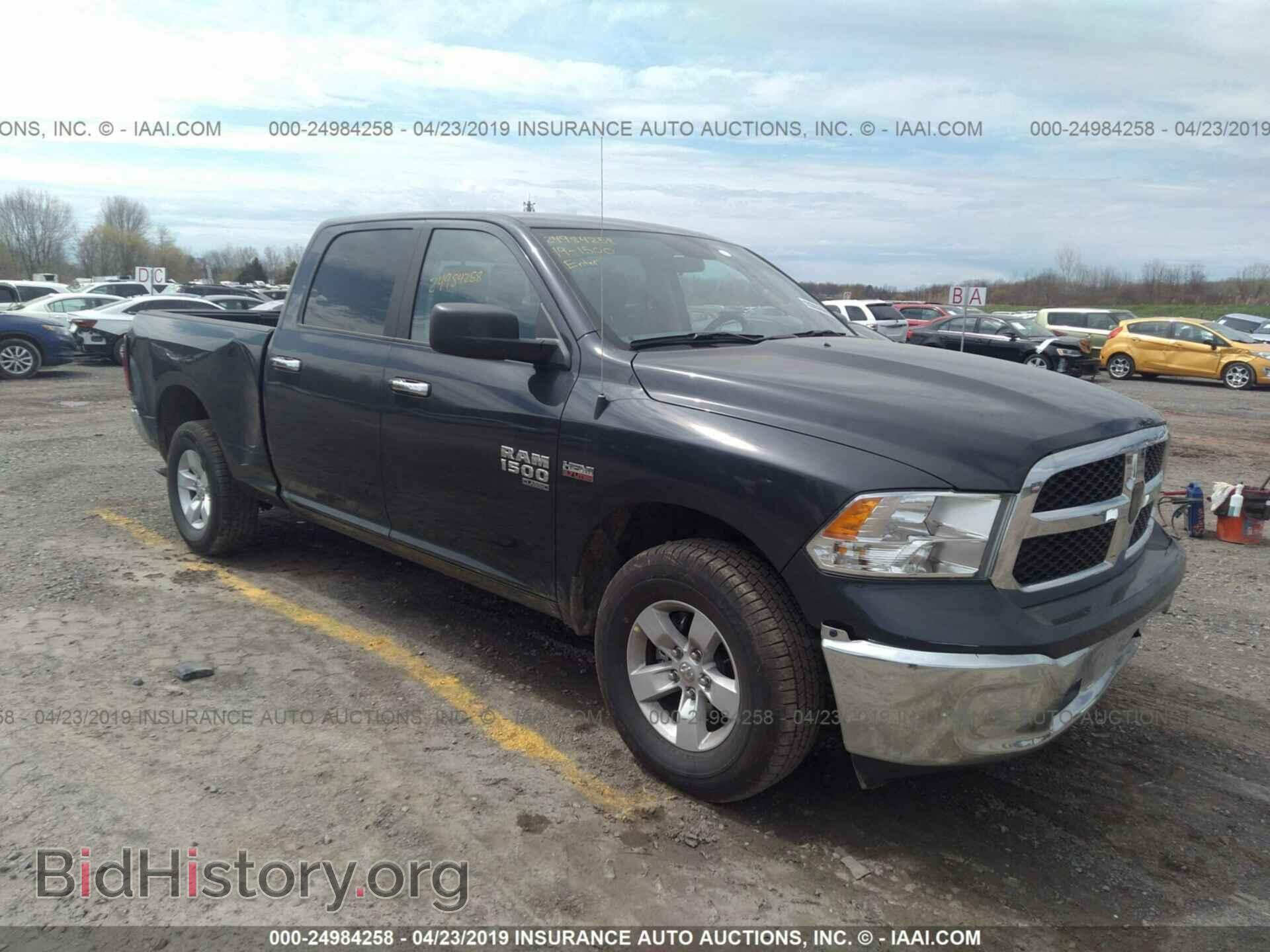 Photo 1C6RR7TT8KS588384 - RAM 1500 CLASSIC 2019