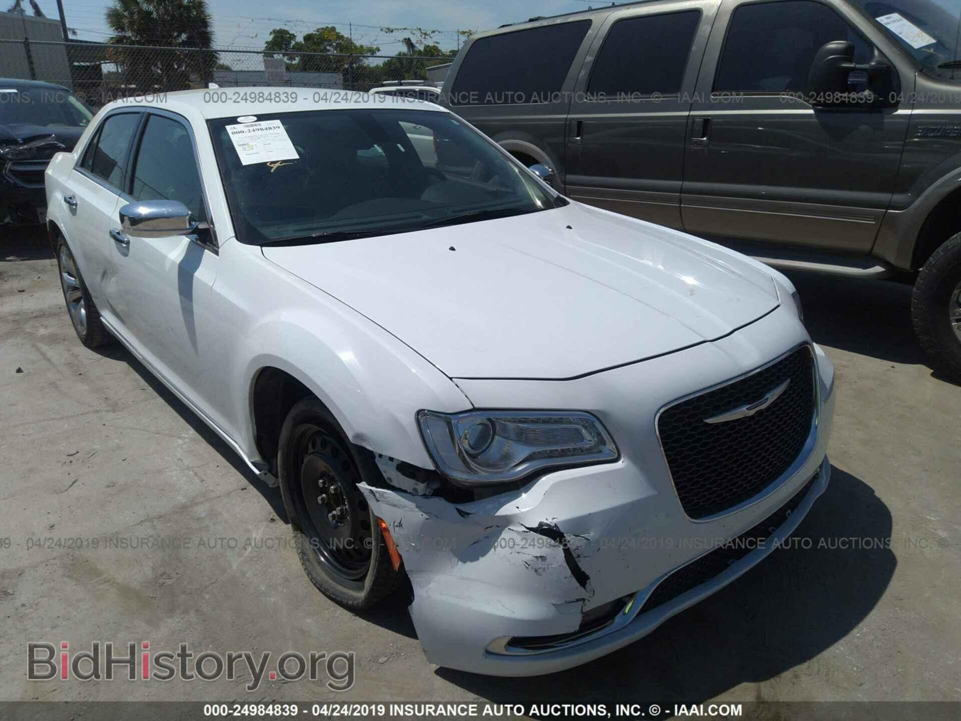 2018 CHRYSLER 300 - VIN: 2C3CCAEG9JH193640 - Фото 6