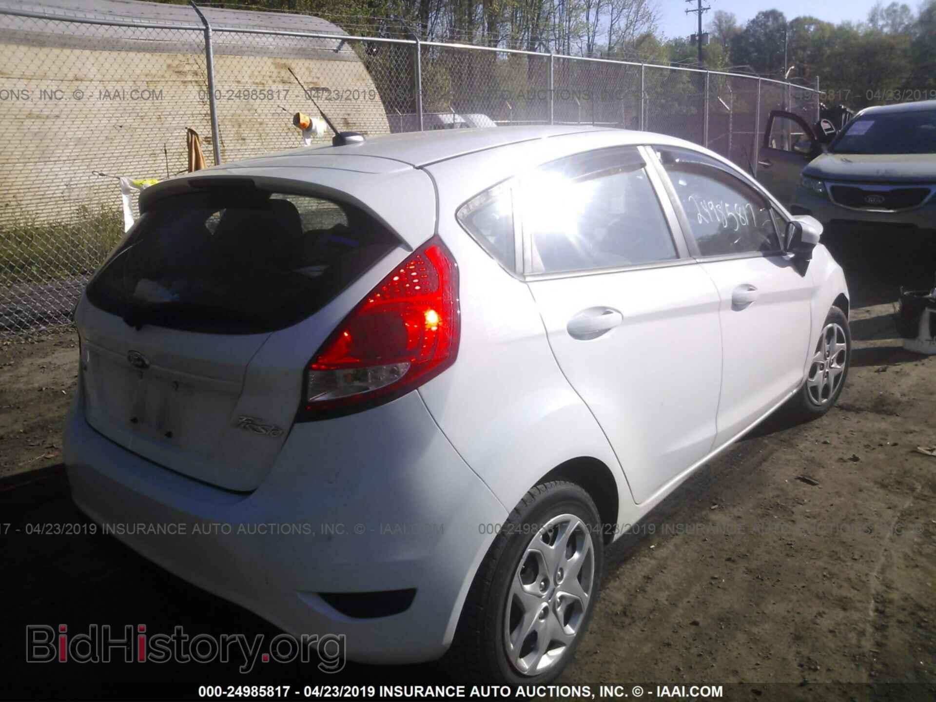 2011 FORD FIESTA - VIN: 3FADP4EJ8BM196068 - Photo 4