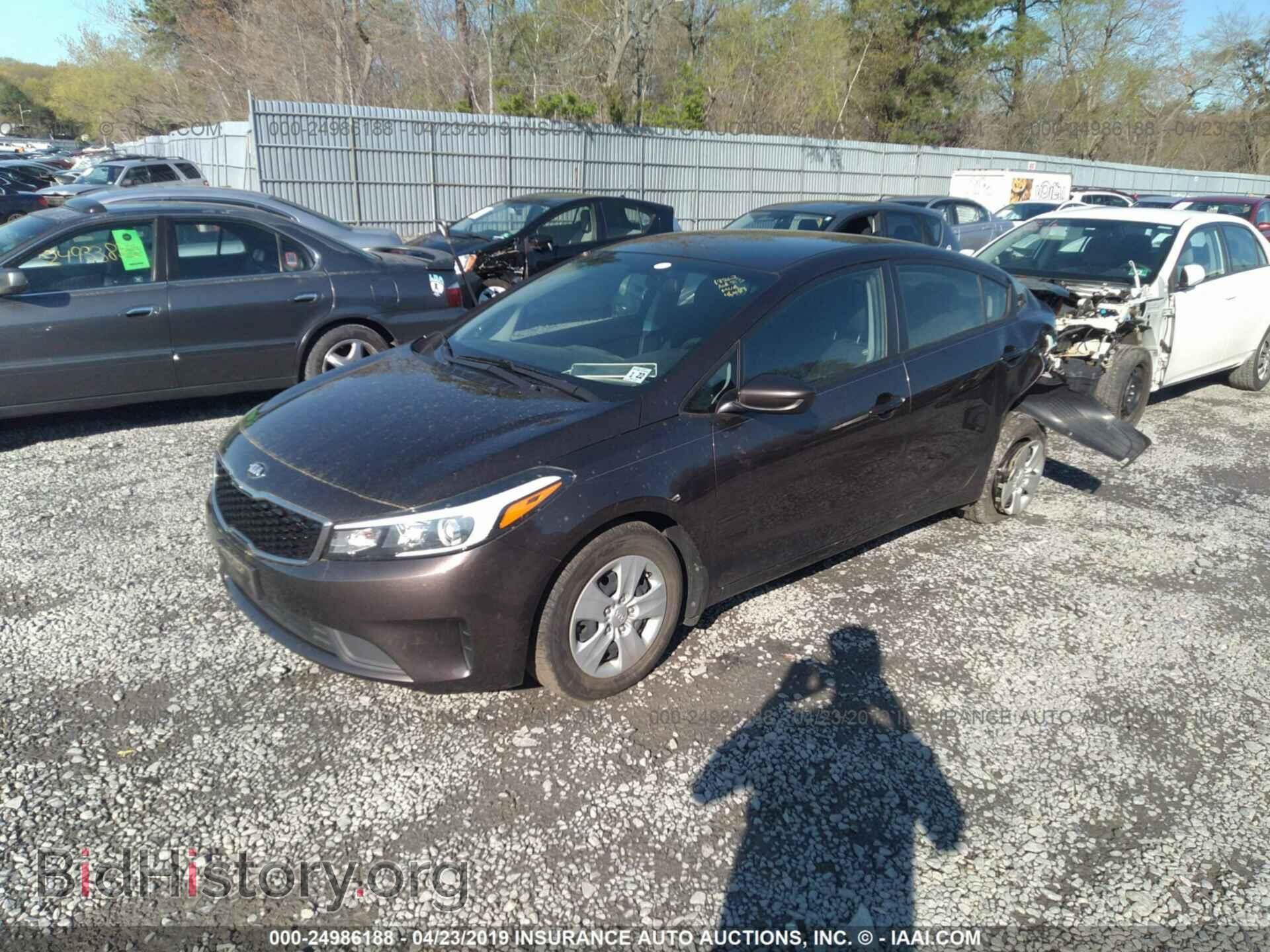 2017 KIA FORTE - VIN: 3KPFK4A73HE070926 - Photo 2