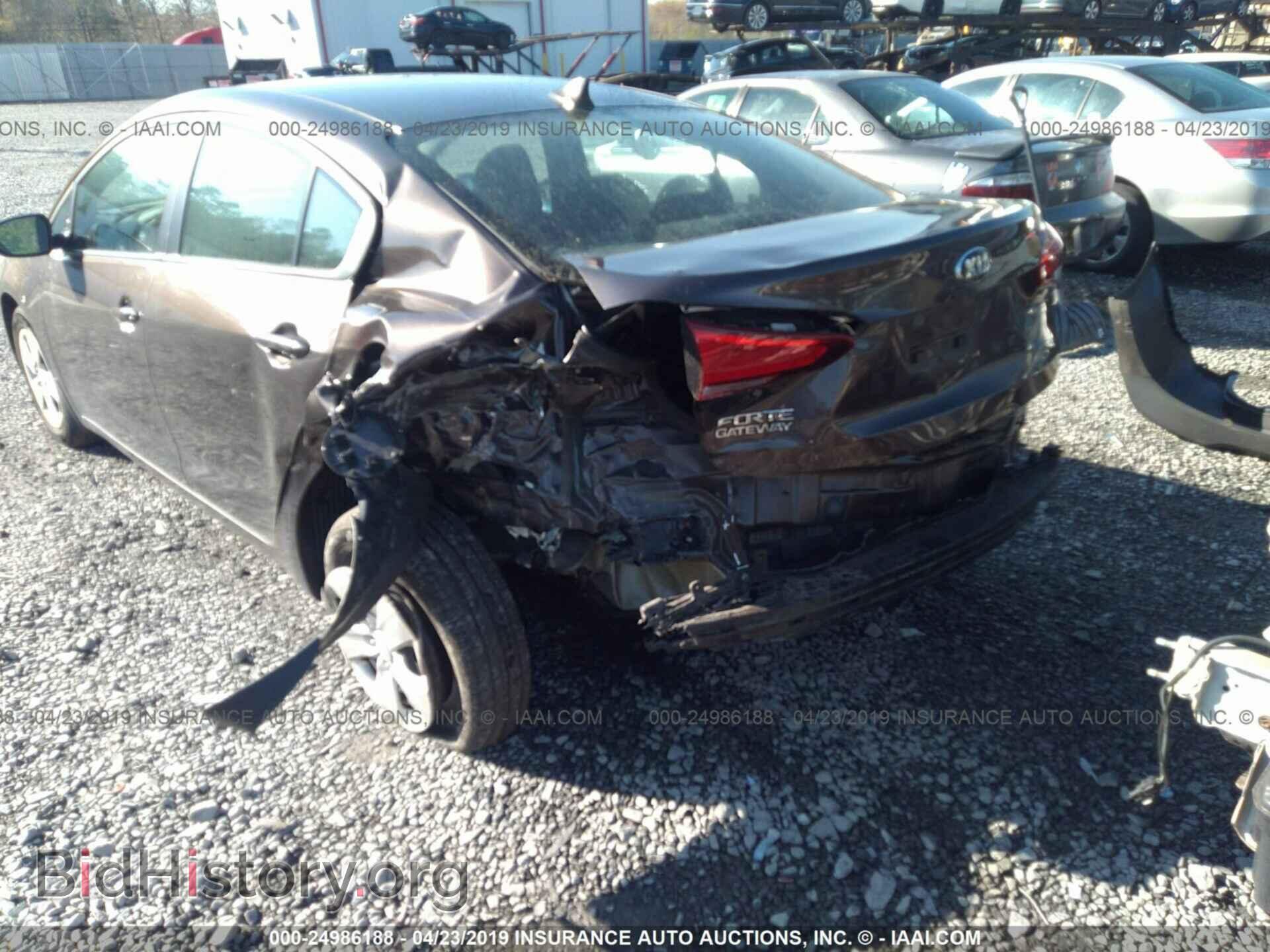 2017 KIA FORTE - VIN: 3KPFK4A73HE070926 - Photo 6