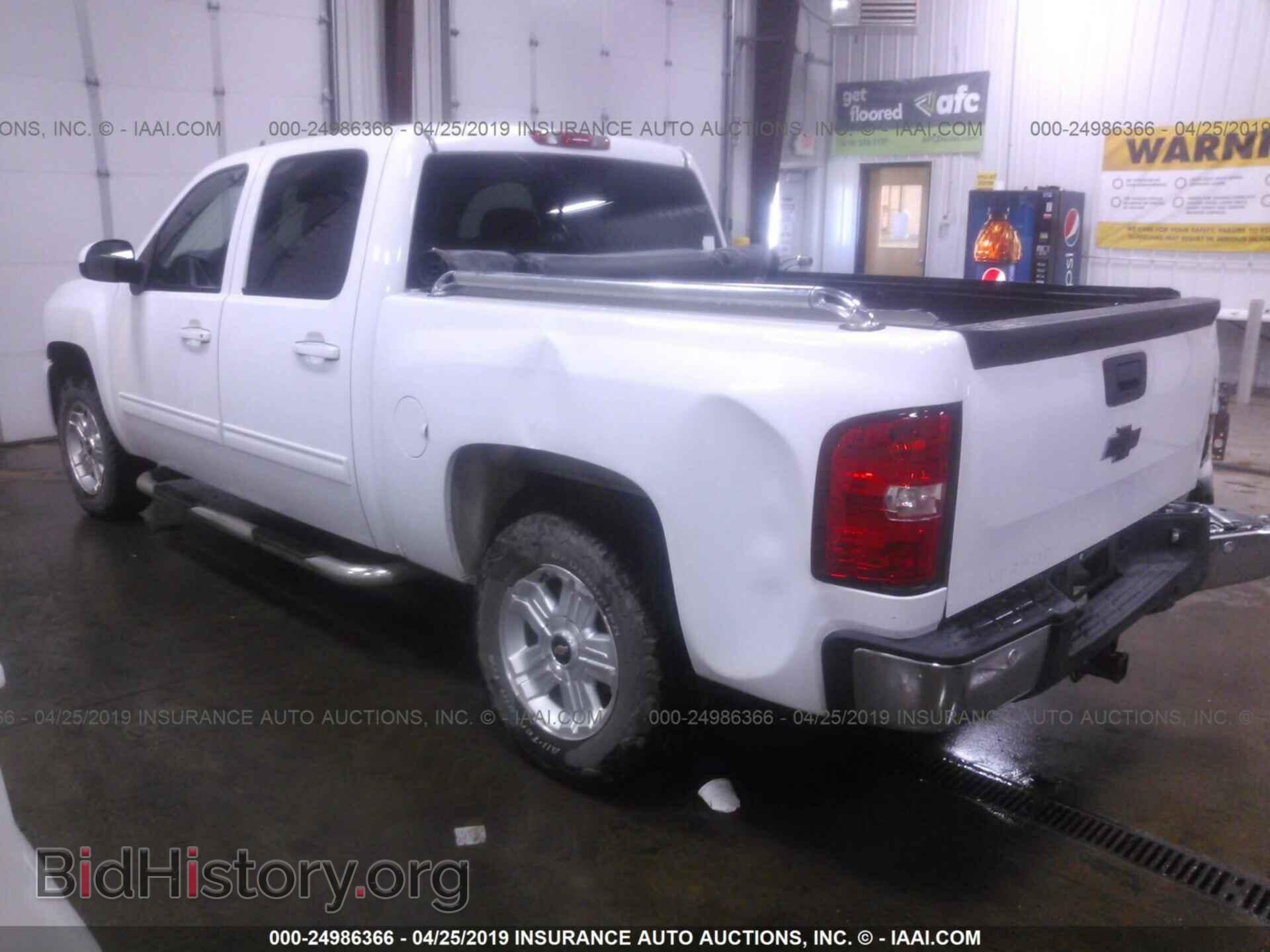 2011 CHEVROLET SILVERADO - VIN: 3GCPKSE38BG288372 - Фото 3