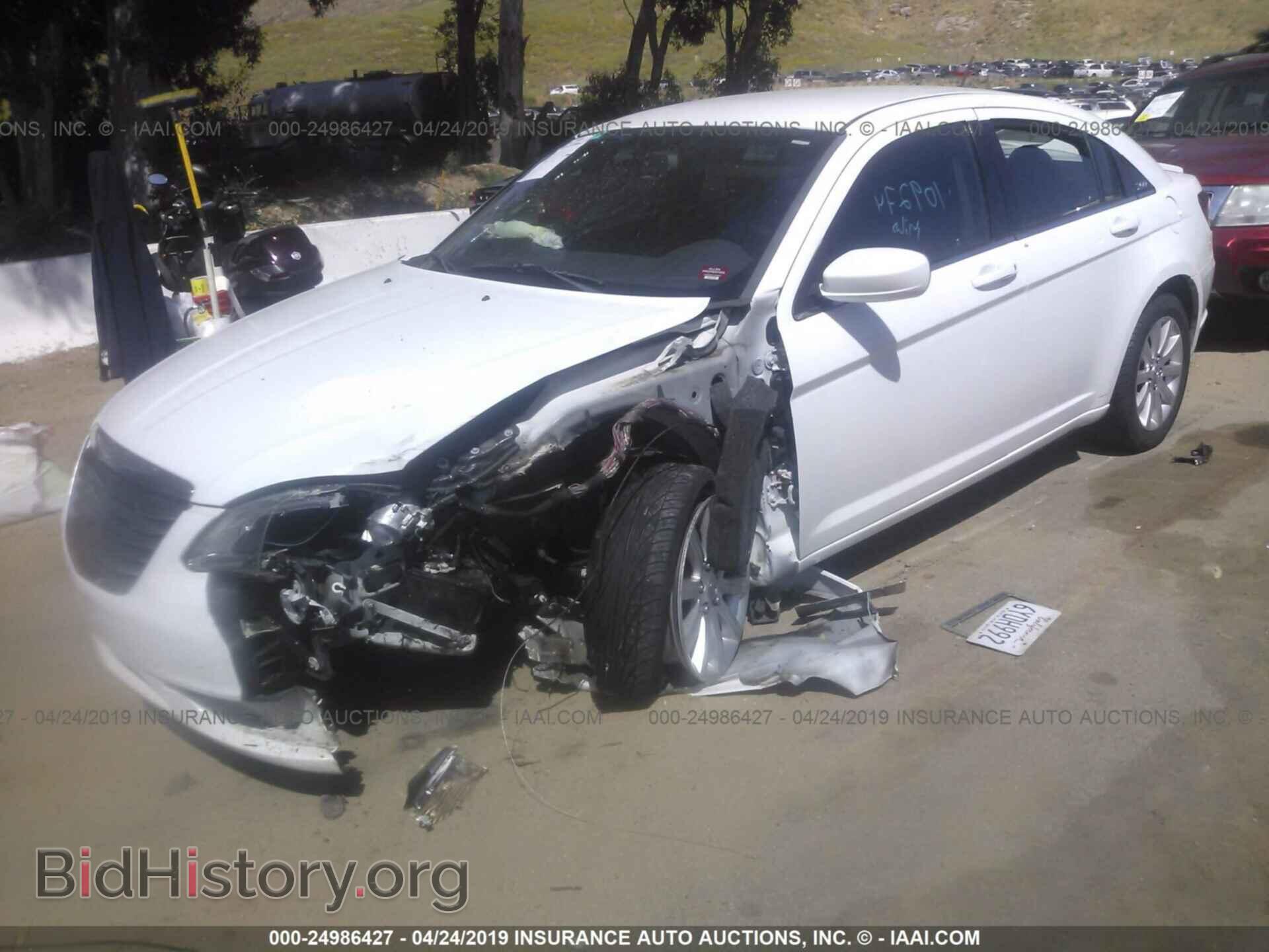2013 CHRYSLER 200 - VIN: 1C3CCBBB7DN549660 - Photo 2