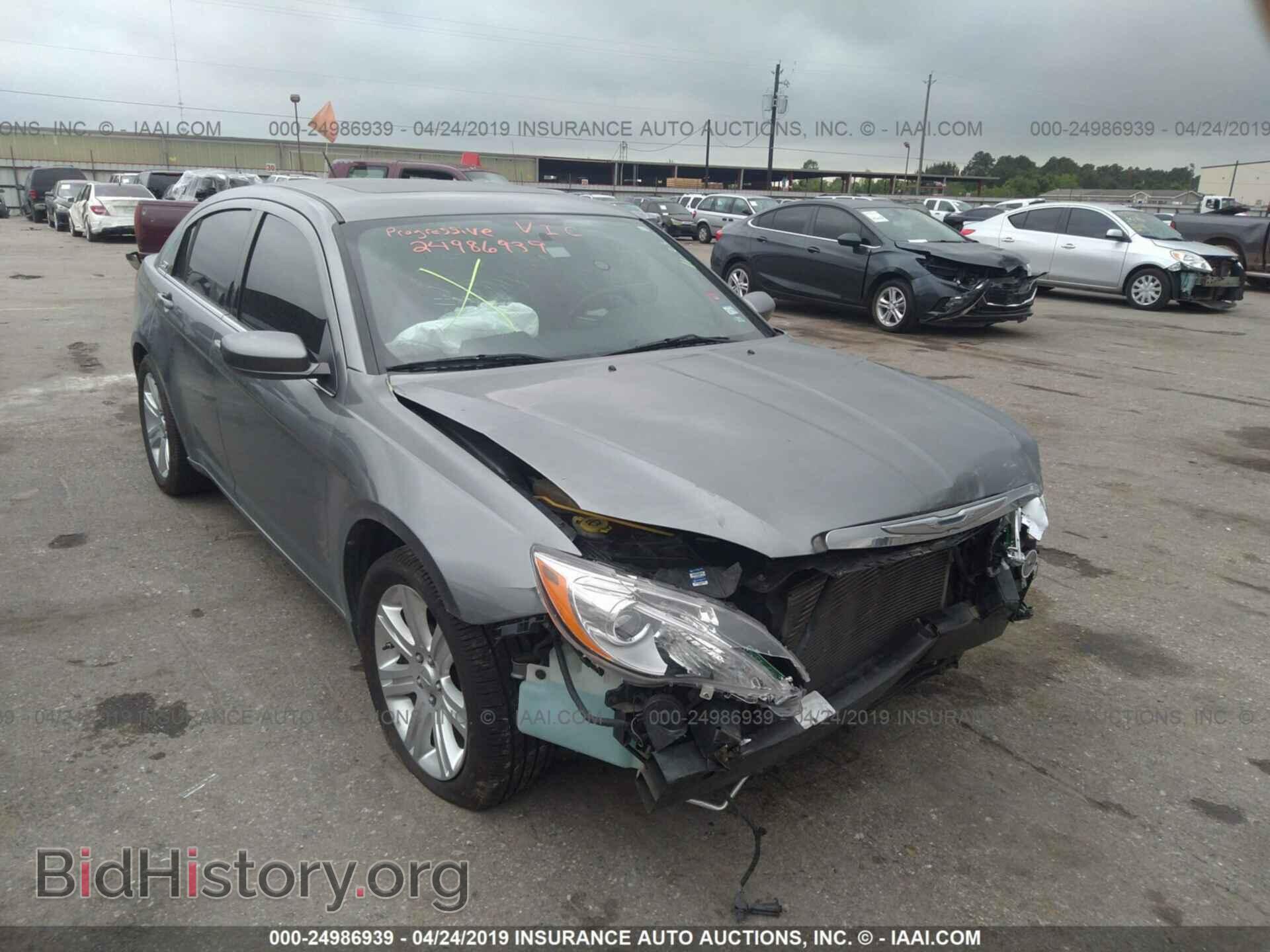 Фотография 1C3BC1FG6BN612756 - CHRYSLER 200 2011