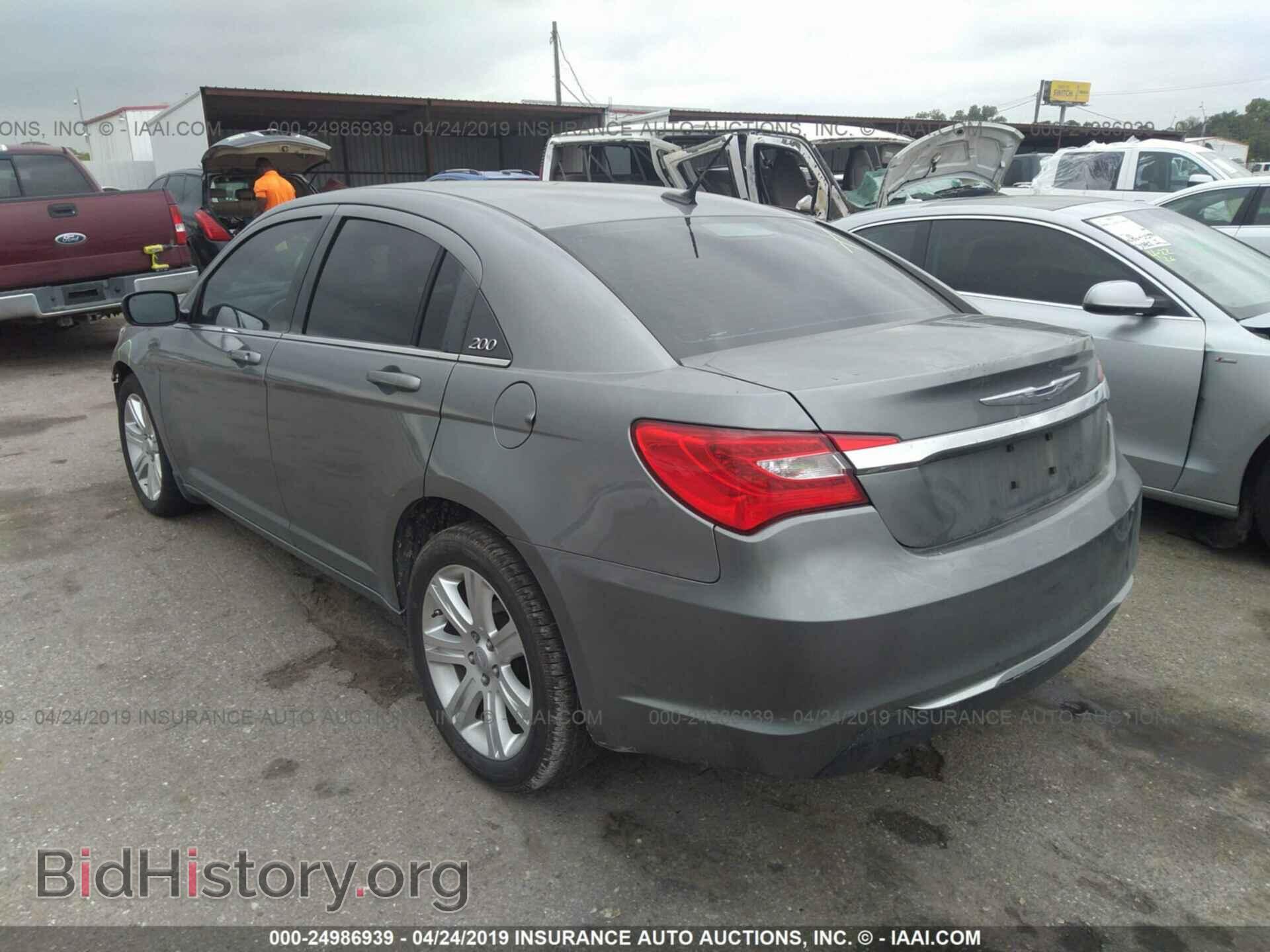 2011 CHRYSLER 200 - VIN: 1C3BC1FG6BN612756 - Фото 3