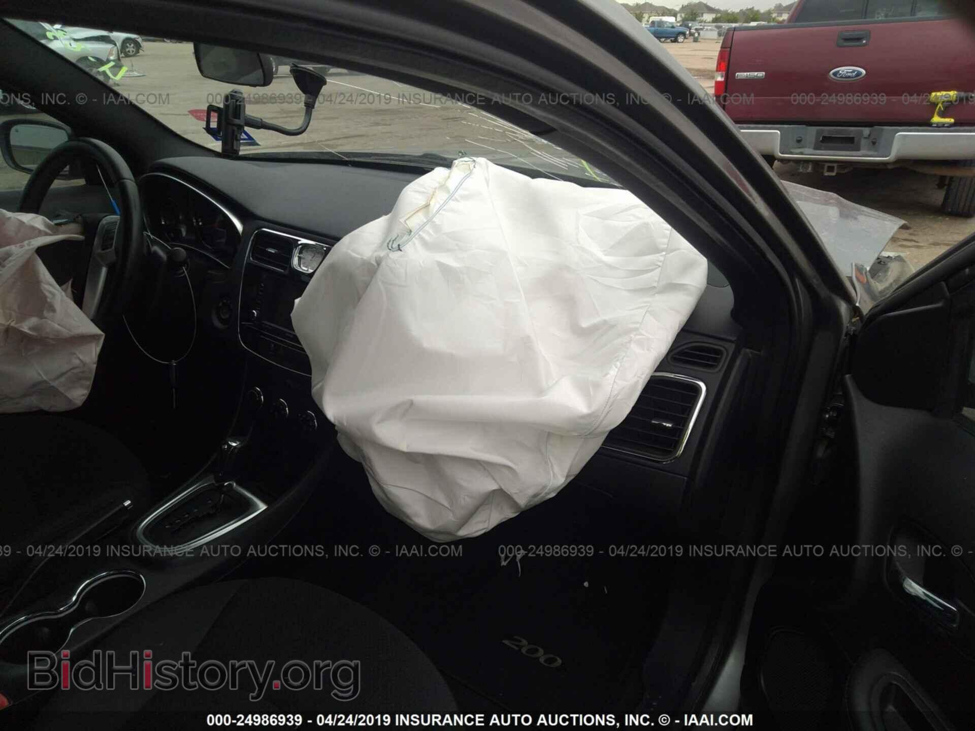 2011 CHRYSLER 200 - VIN: 1C3BC1FG6BN612756 - Фото 5
