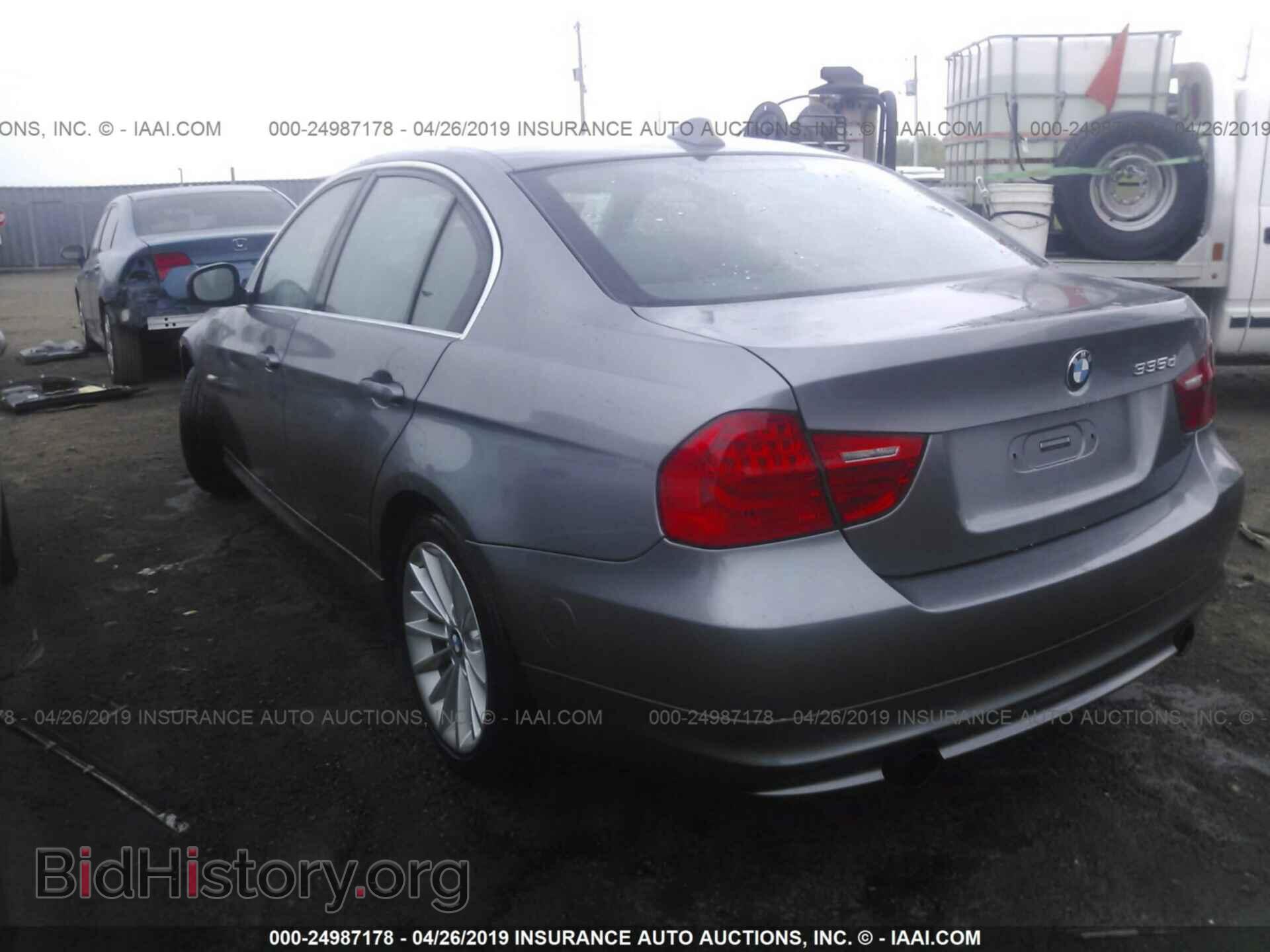 2011 BMW 335 - VIN: WBAPN7C57BA780749 - Фото 3