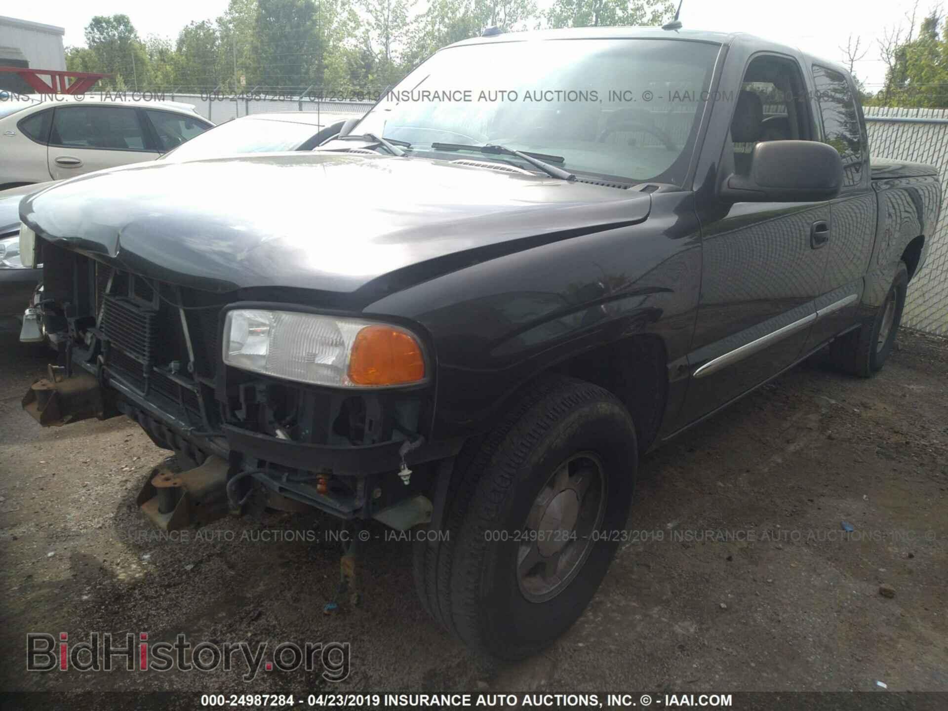 2004 GMC NEW SIERRA - VIN: 2GTEK19T541230128 - Фото 2