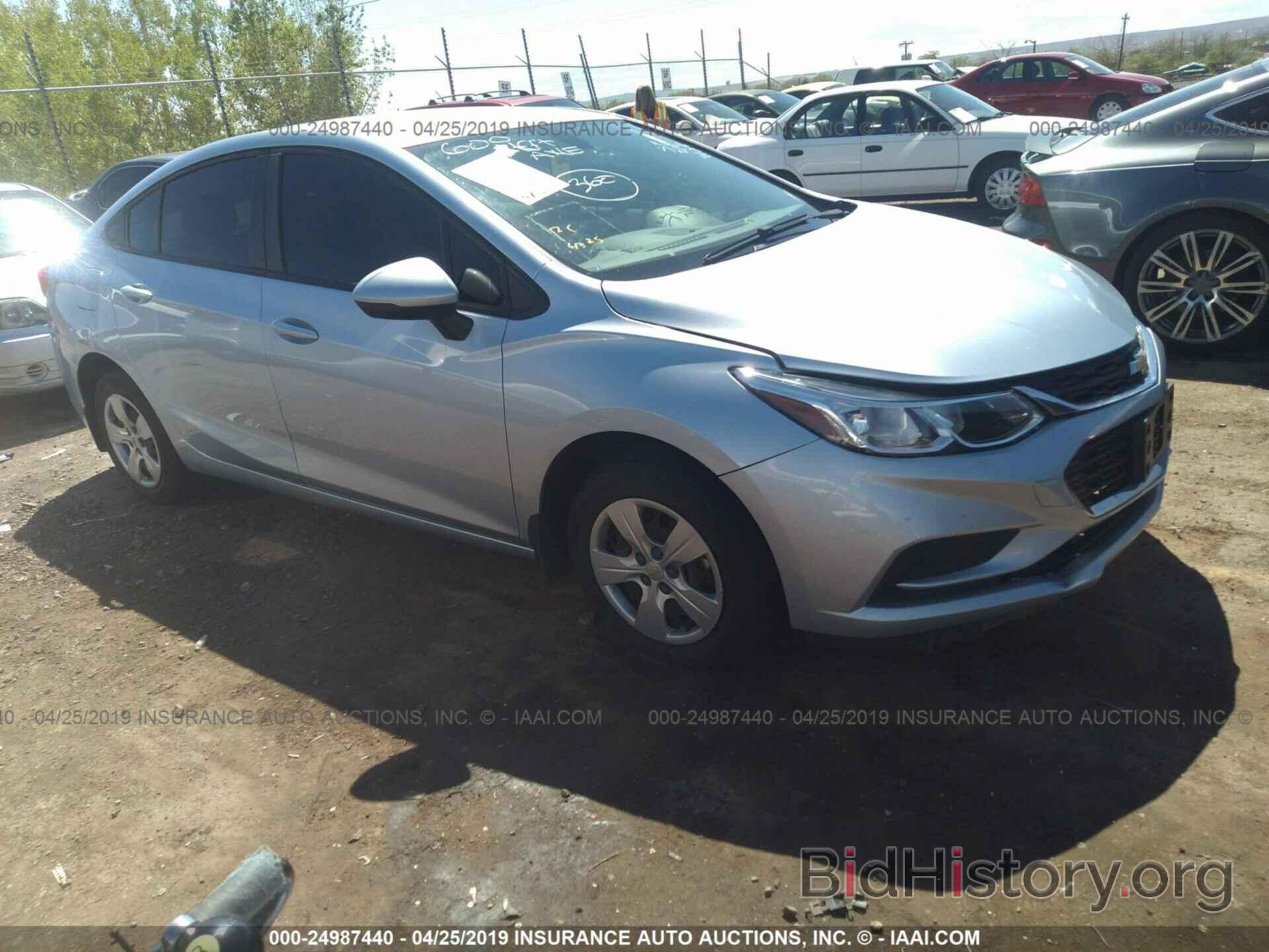 Photo 1G1BC5SM2H7185404 - CHEVROLET CRUZE 2017