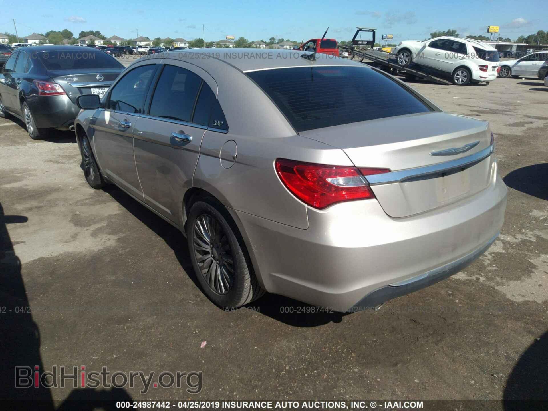 2013 CHRYSLER 200 - VIN: 1C3CCBCG4DN575515 - Photo 3