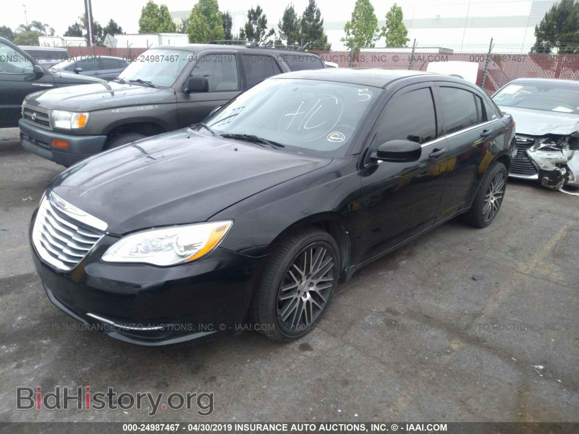 2013 CHRYSLER 200 - VIN: 1C3CCBBG6DN658719 - Photo 2