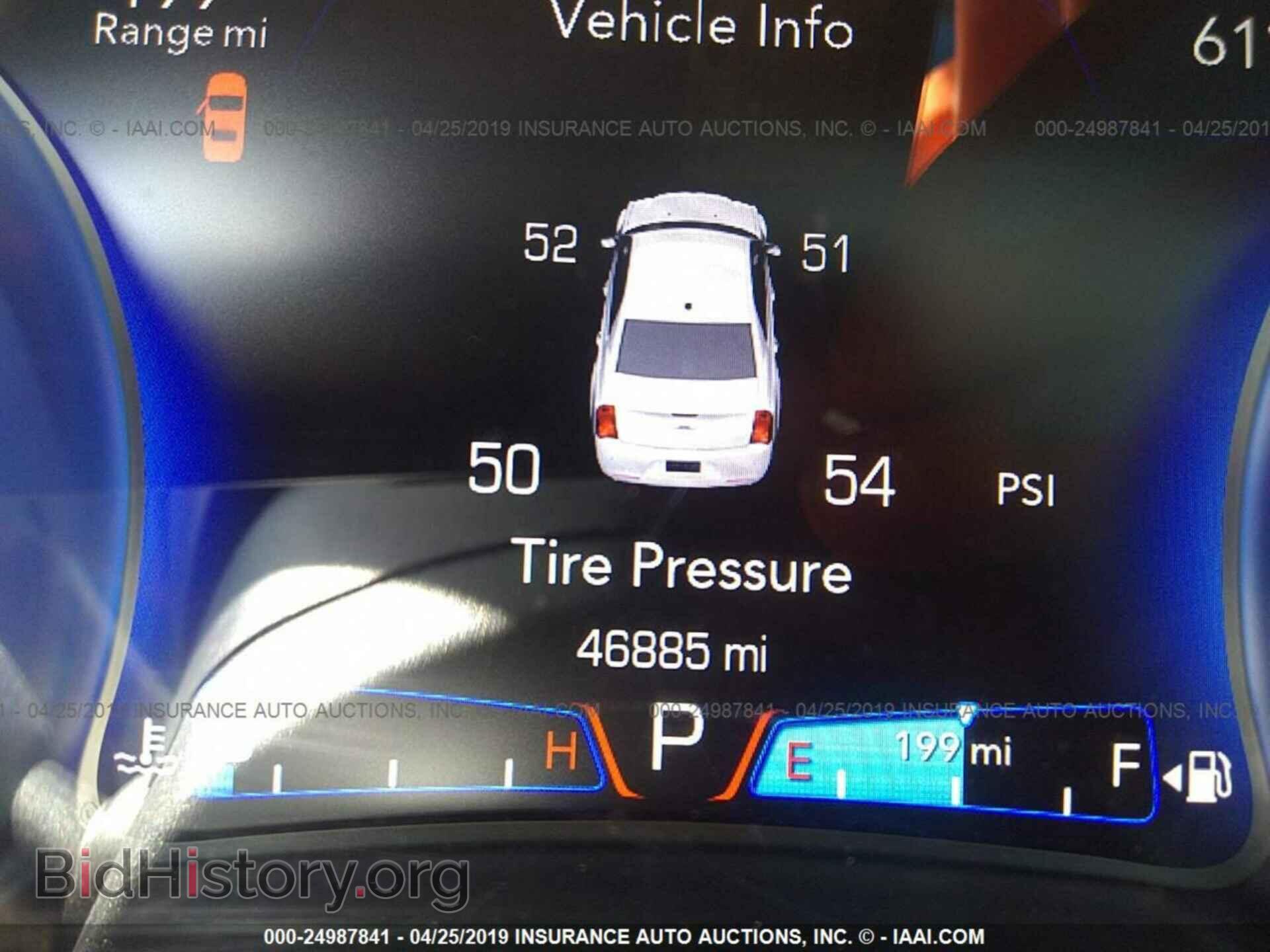2015 CHRYSLER 300 - VIN: 2C3CCAGG3FH787273 - Фото 7