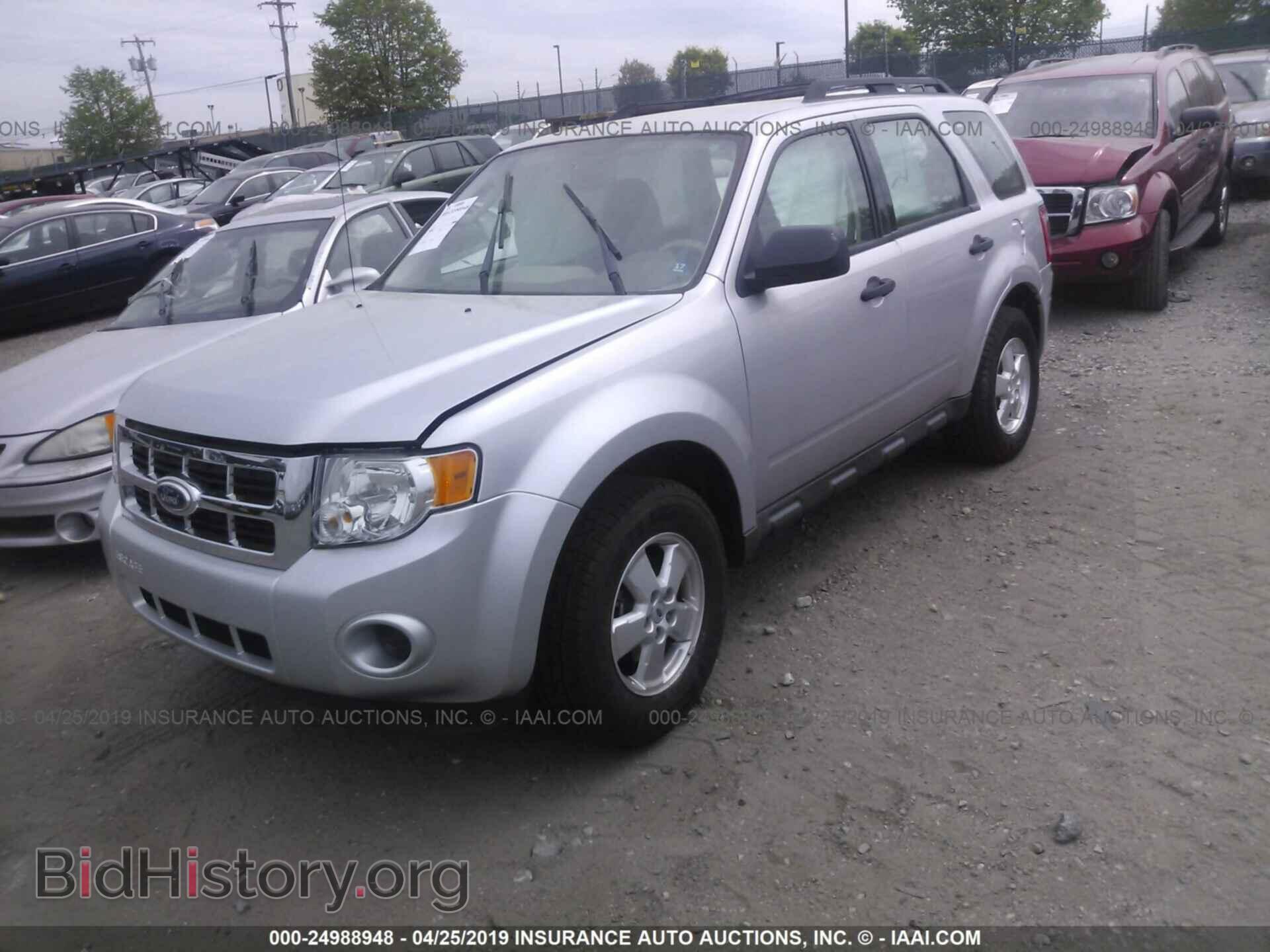 2011 FORD ESCAPE - VIN: 1FMCU0C74BKC60138 - Photo 2
