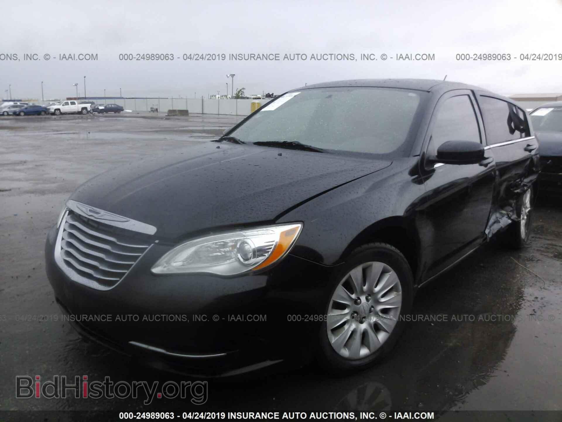 2012 CHRYSLER 200 - VIN: 1C3CCBAB8CN134685 - Фото 2