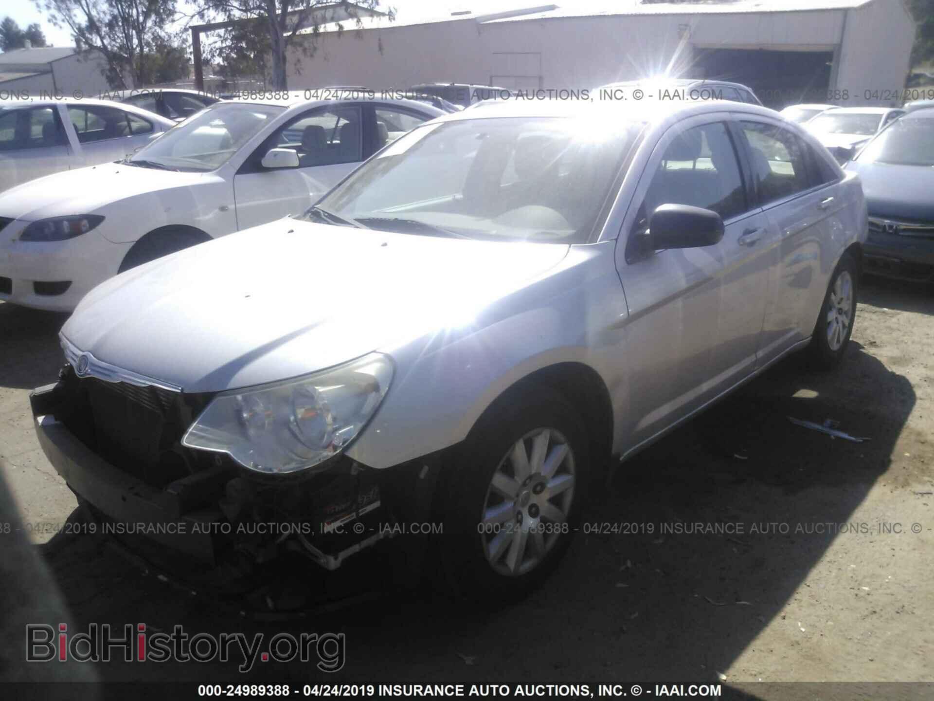 2010 CHRYSLER SEBRING - VIN: 1C3CC4FB3AN171015 - Фото 2