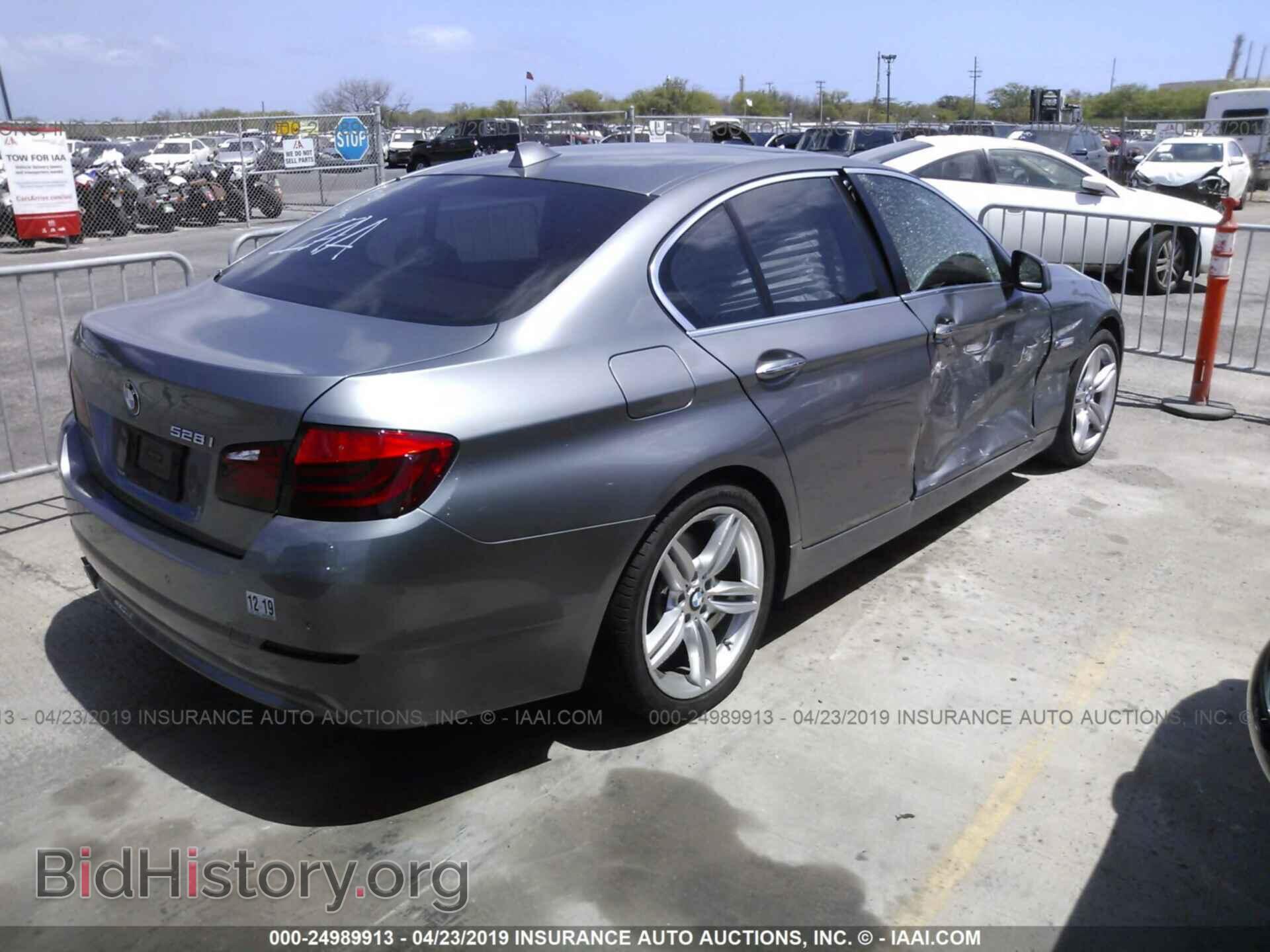 2012 BMW 528 - VIN: WBAXG5C55CDX03604 - Photo 4