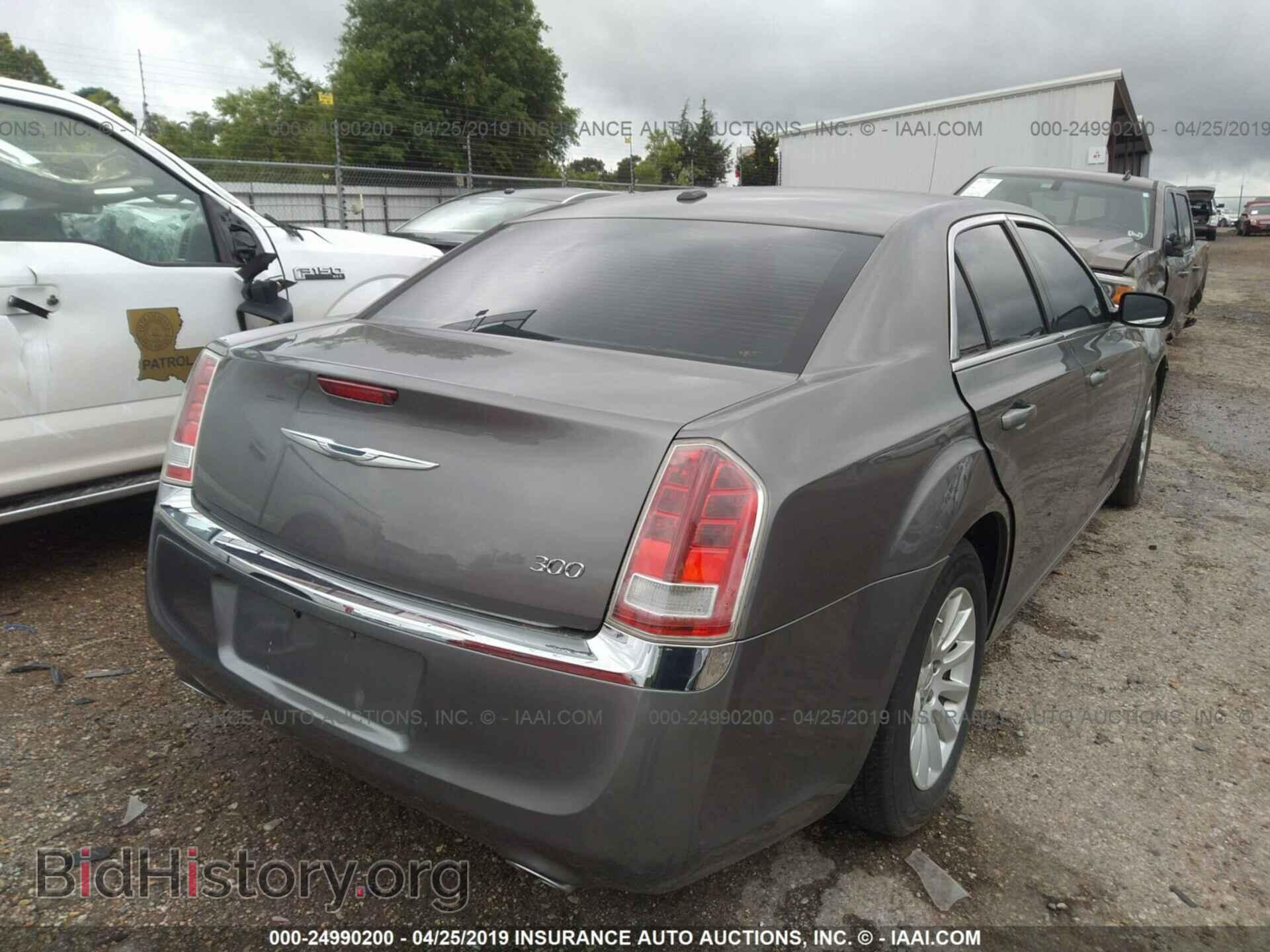 2012 CHRYSLER 300 - VIN: 2C3CCAAG5CH174530 - Photo 4