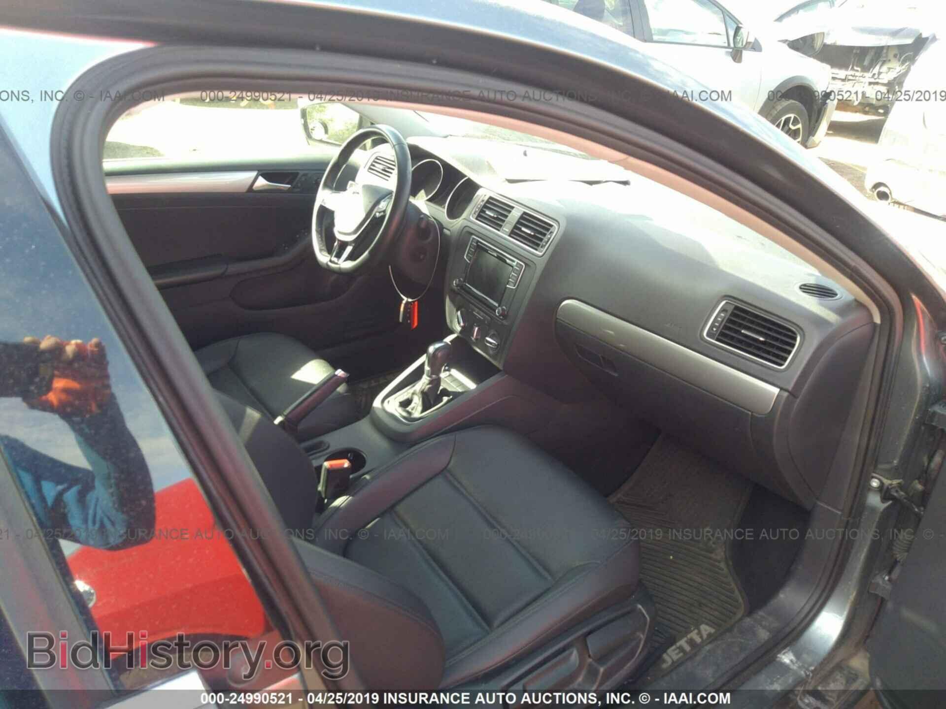 2017 VOLKSWAGEN JETTA - VIN: 3VWDB7AJ6HM217781 - Photo 5