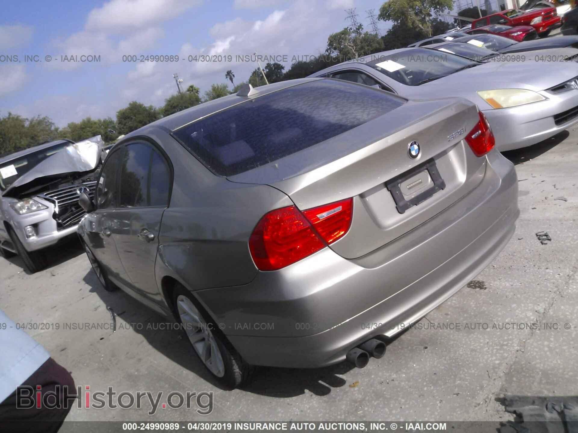 2011 BMW 328 - VIN: WBAPH7C58BE461103 - Фото 3